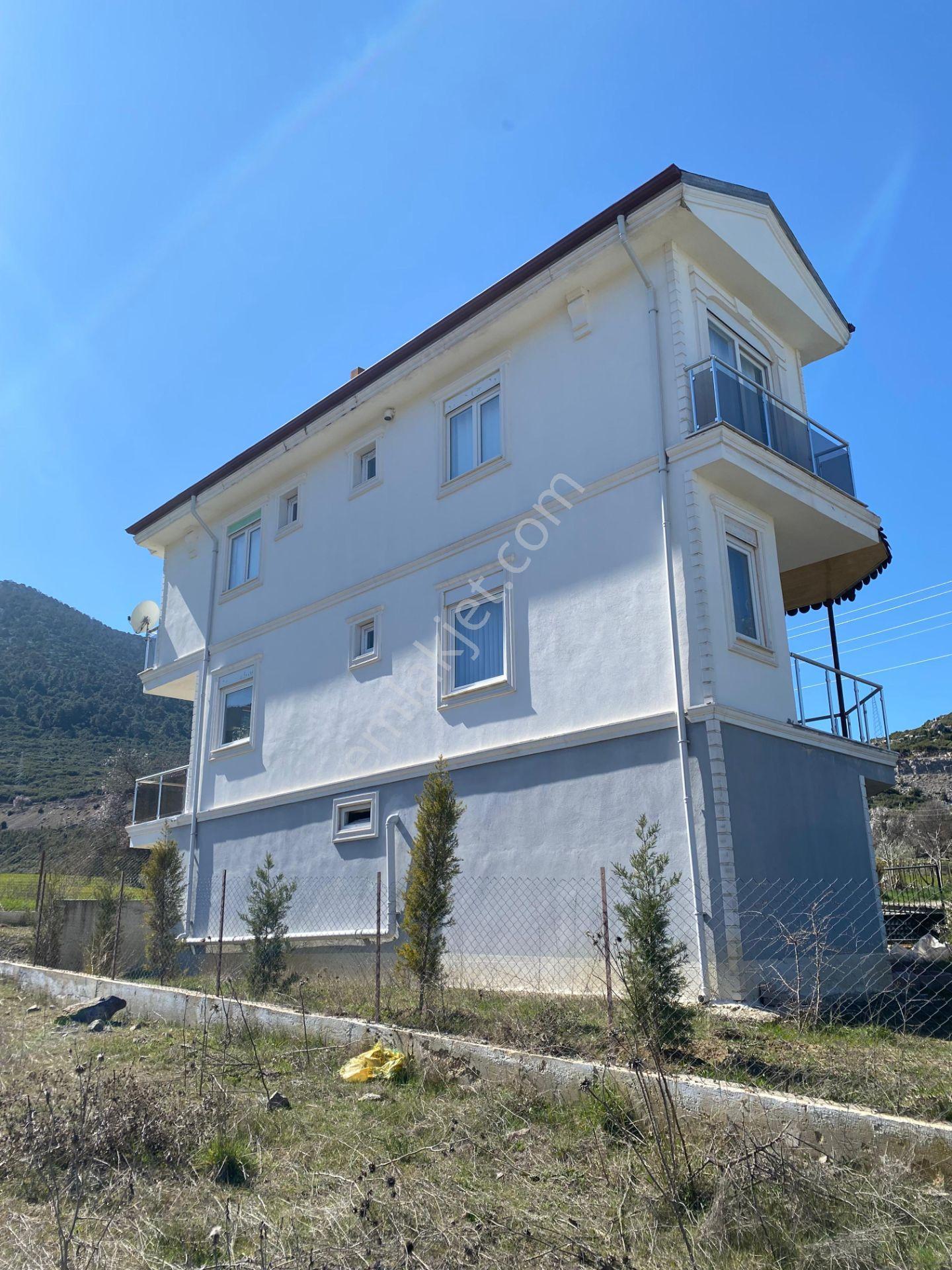 Mükemmel Doğa Manzarası İle Müstakil Dağbelinde Villa - Görsel 12