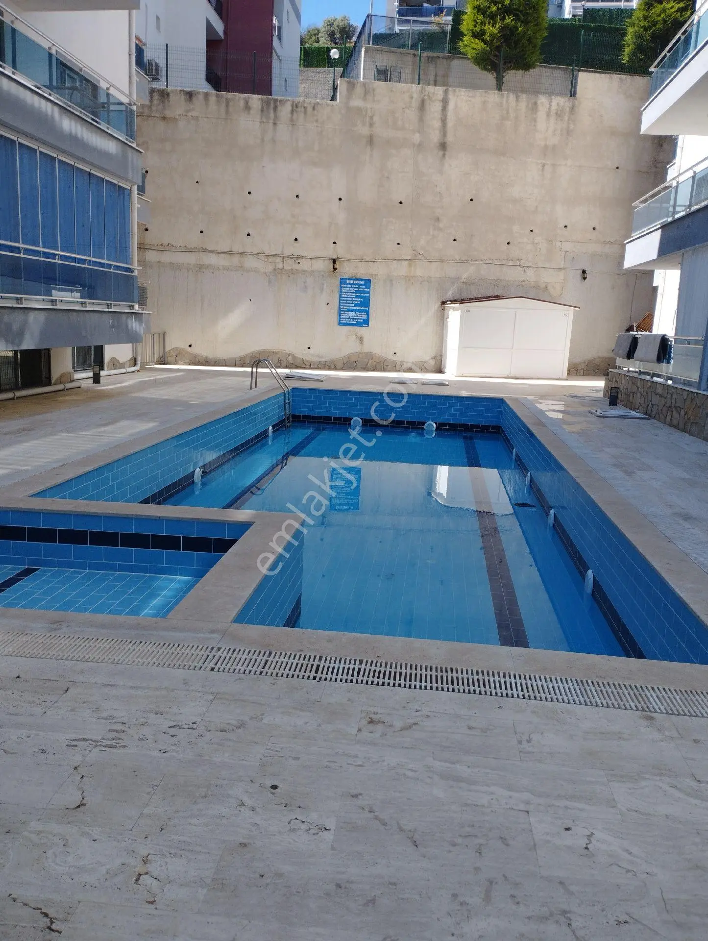 Ege Mah.havuzlu Çisem Sitesinde Doğalgazlı 3+1 Daire - Görsel 3