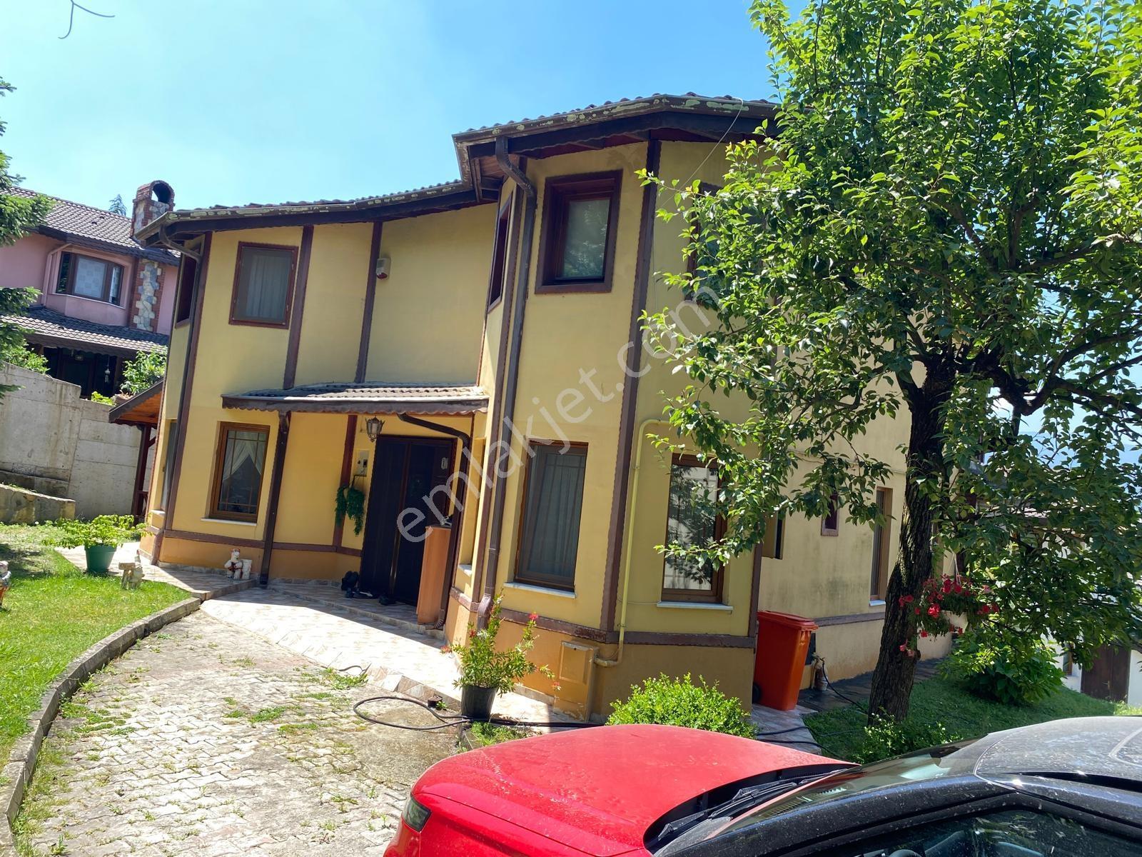 Sapanca'da Köşe Konum Tam Müstakil 4+1 Villa - Görsel 2