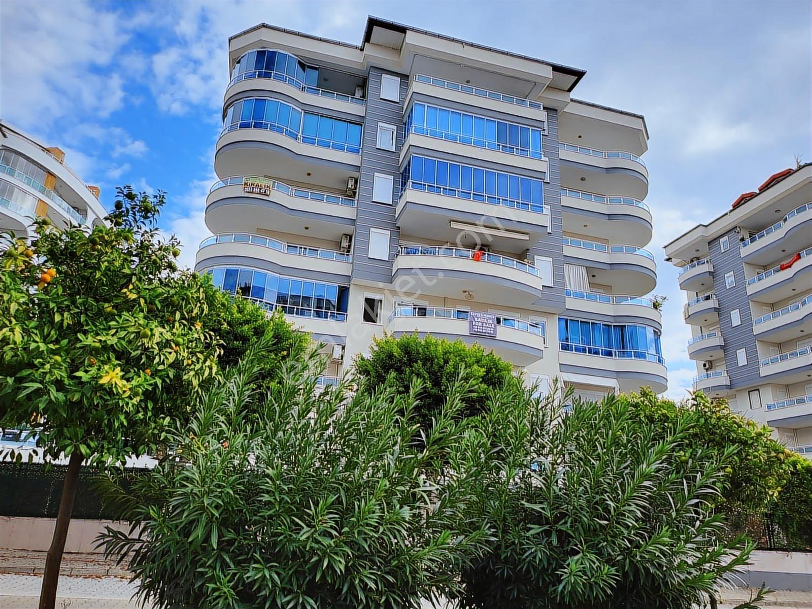1+1 Eşyalı Satılık Daire Full Aktiviteli Avsallar Alanya
