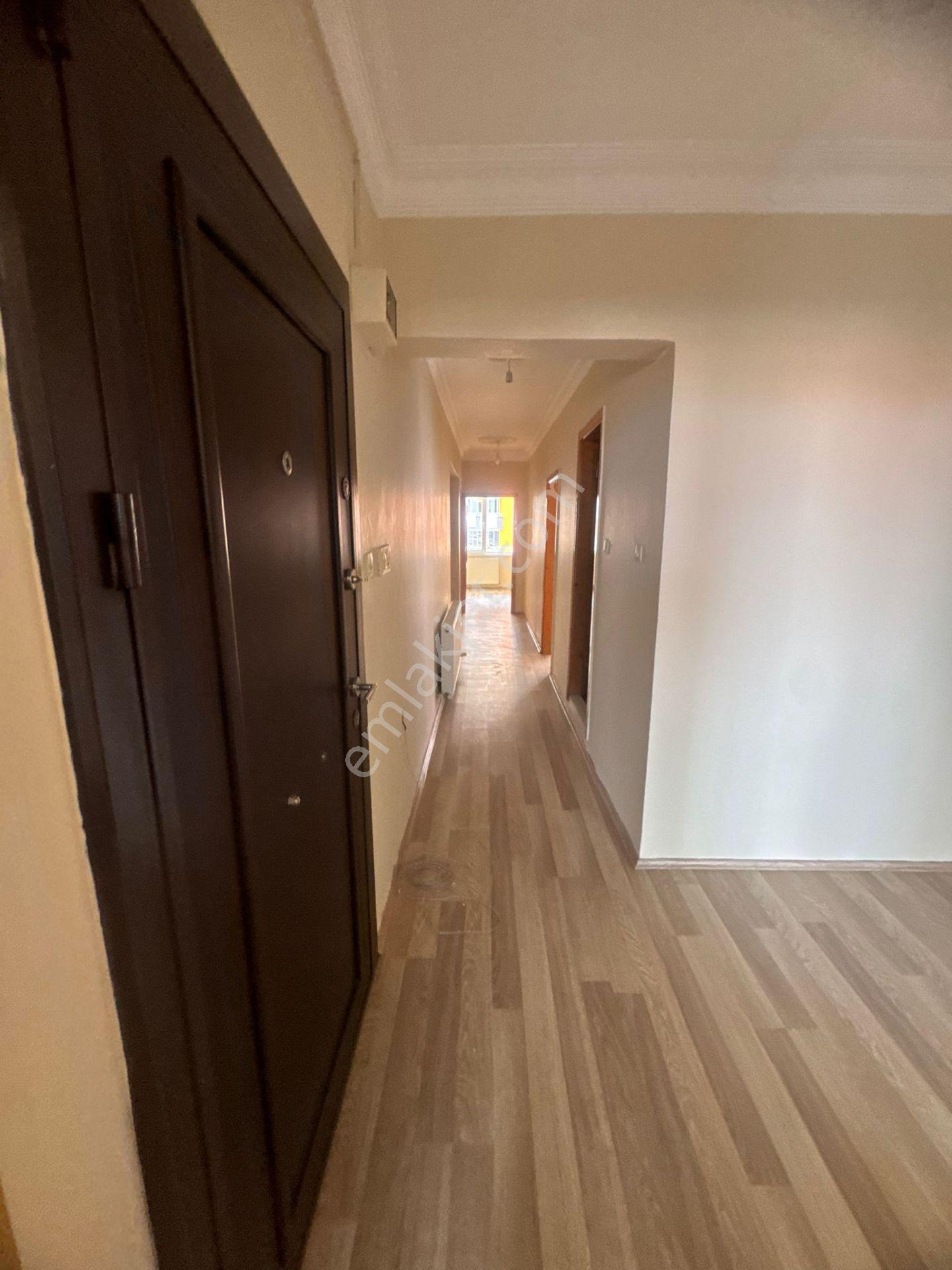 İnanç Emlaktan Kavaklarda 3+1 Geniş Kiralık Daire - Görsel 5