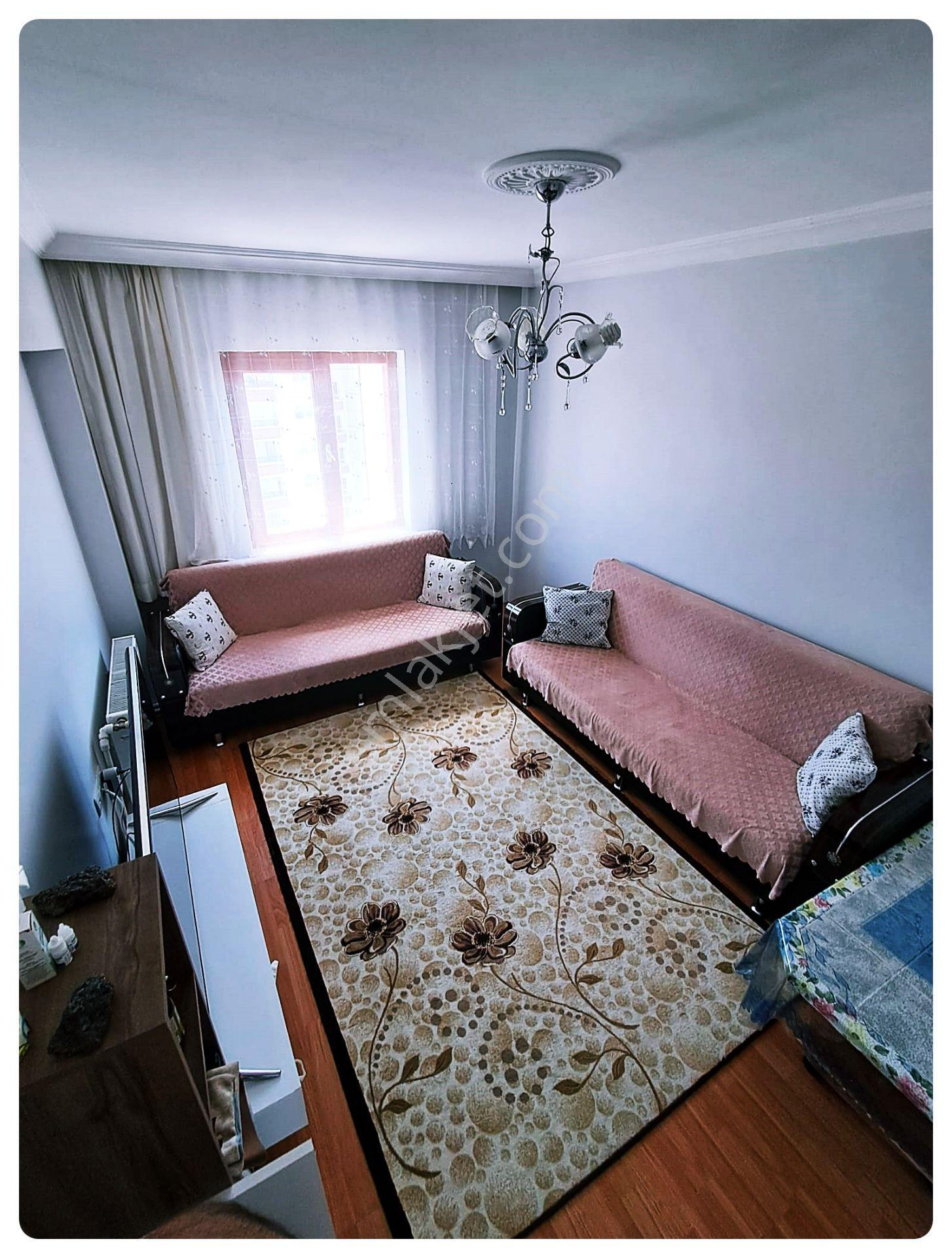 Cihandan Burç Mahallesi Piri Cadde Yakını Ara Katta Satlık 3+1 Daire - Görsel 2