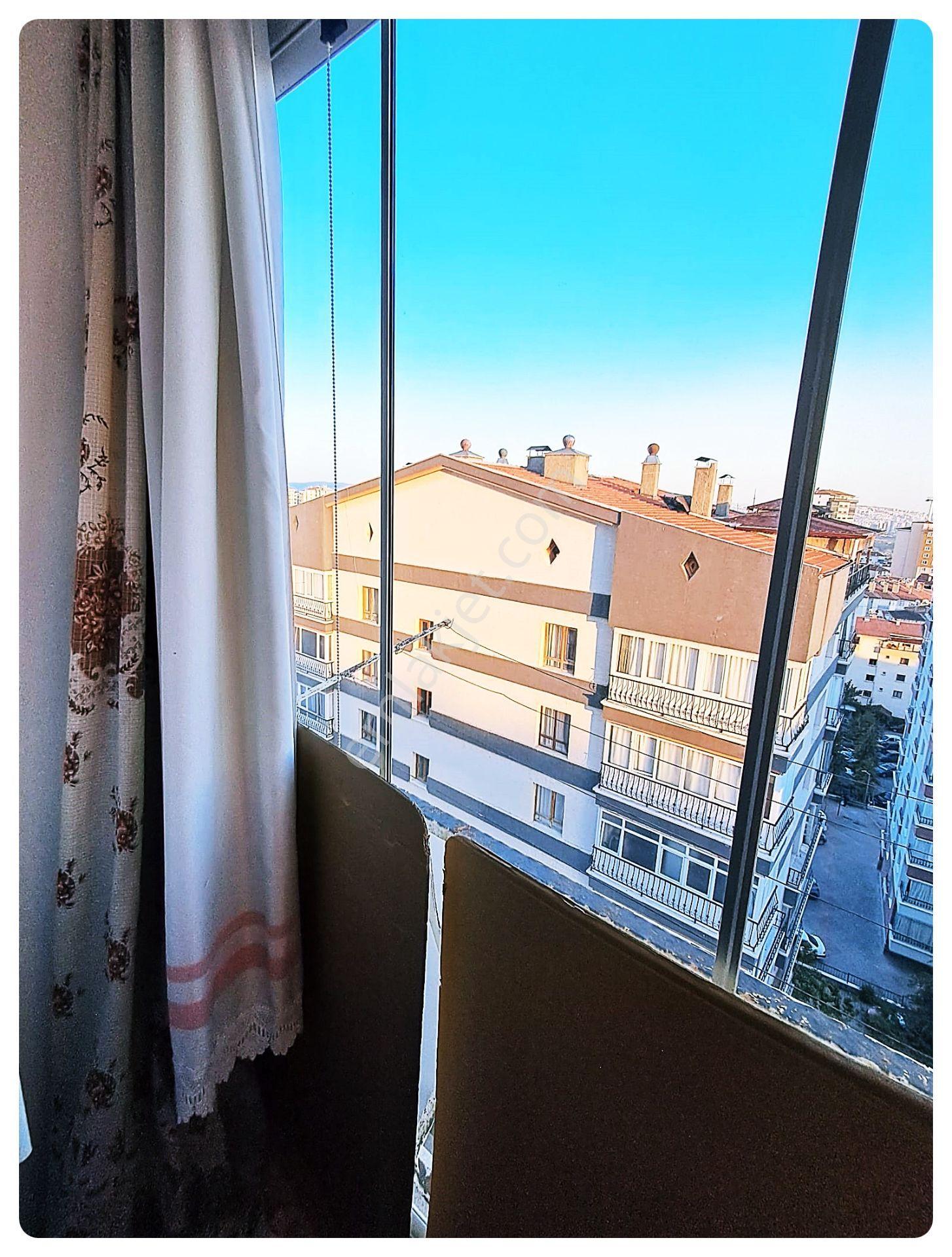 Cihandan Burç Mahallesi Piri Cadde Yakını Ara Katta Satlık 3+1 Daire - Görsel 26