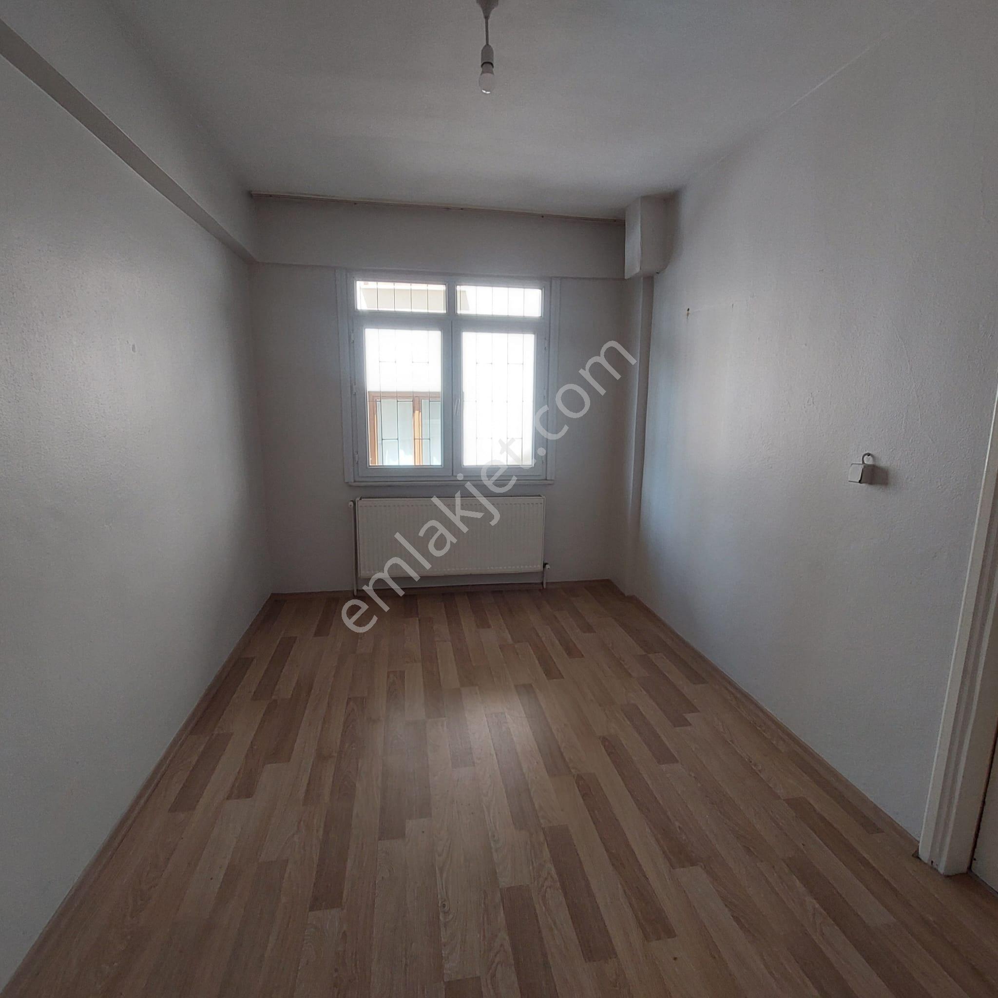 Tarabyaüstü Cumhuriyette Ulaşım Çarşı Yakın 2+1 Giriş Kat Daire - Görsel 5