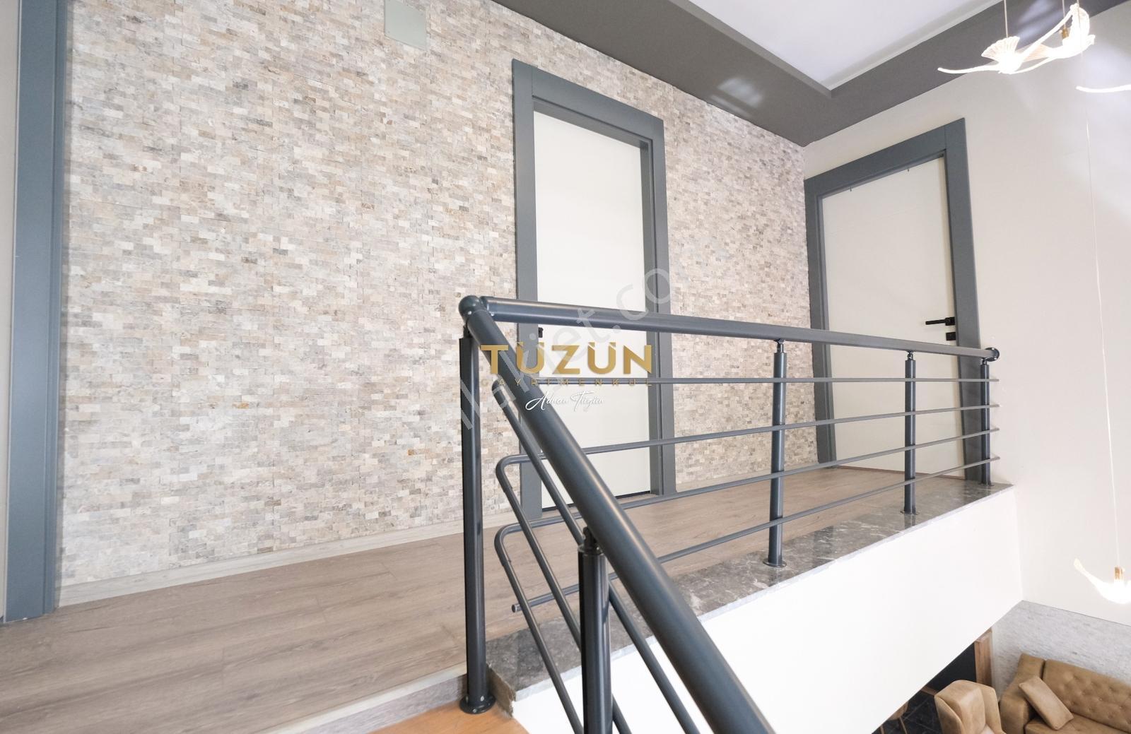Tüzün'den Gözne'de Satılık Göz Alıcı Mükemmel Bir Villa - Görsel 21