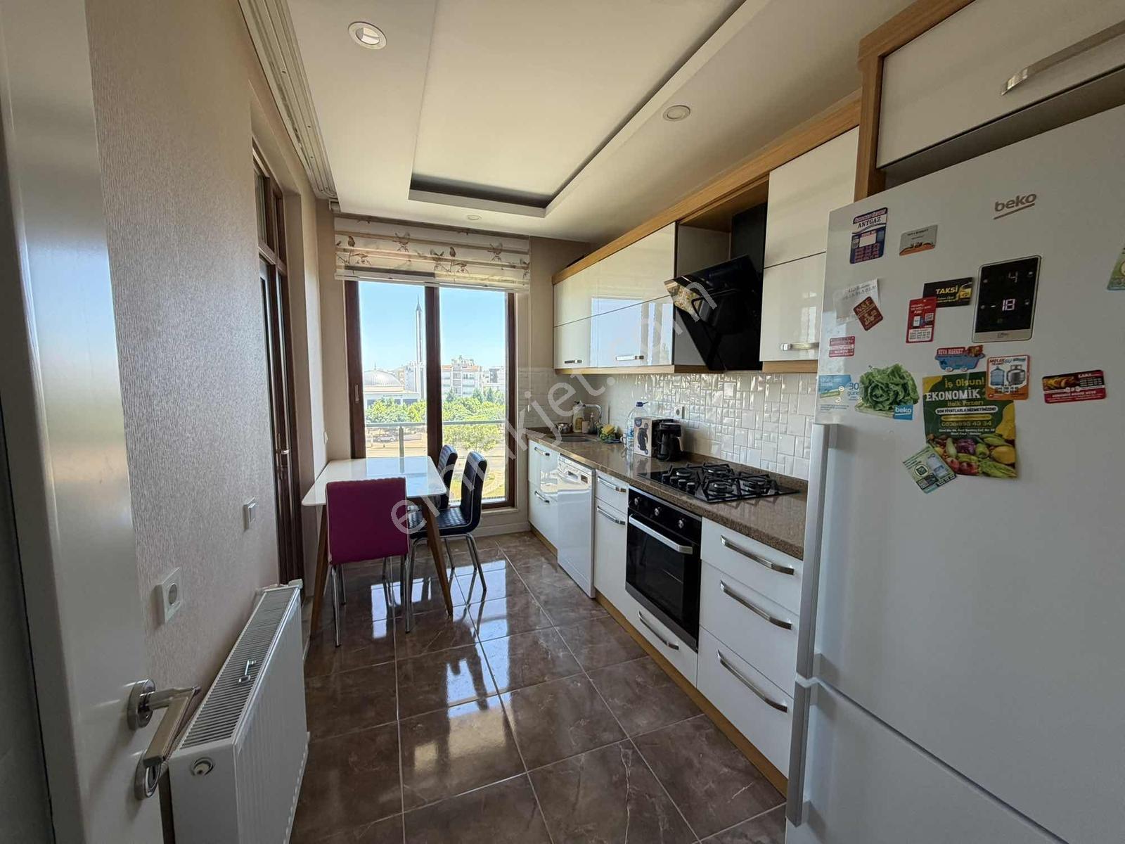 Güzeloba'da Havuzlı Site İçerisinde Full Eşyalı Kiralık 2+1 - Görsel 24