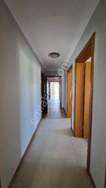 Küçükçekmece Atakent Güneşpark Evlerinde Boş Satılık 4+1 194m2 Daire - Görsel 34