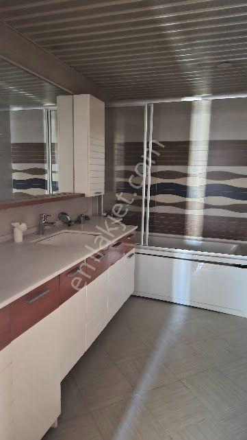 Küçükçekmece Atakent Güneşpark Evlerinde Boş Satılık 4+1 194m2 Daire - Görsel 23