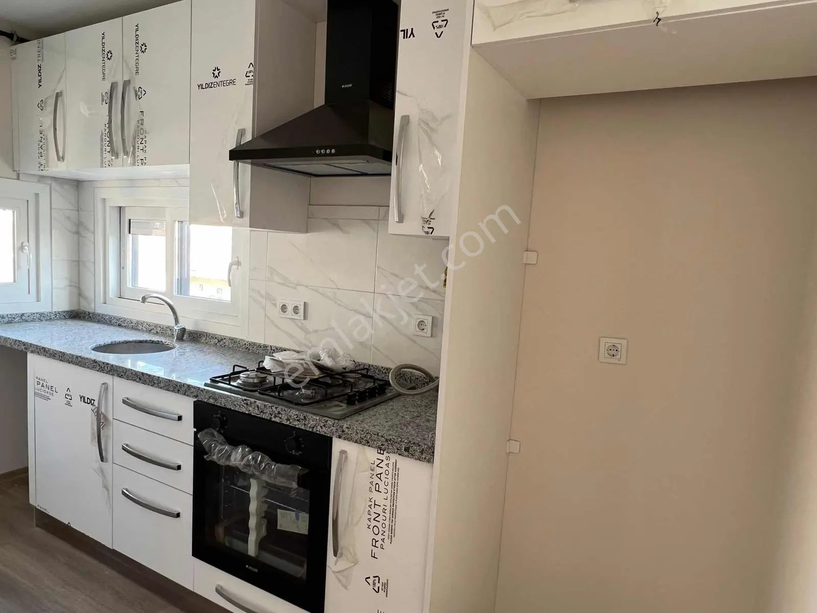 Aksuda 2 Yıllık Butik Sitede 4. Kat Doğu Cephe Ferah 2+1 90m2 - Görsel 14