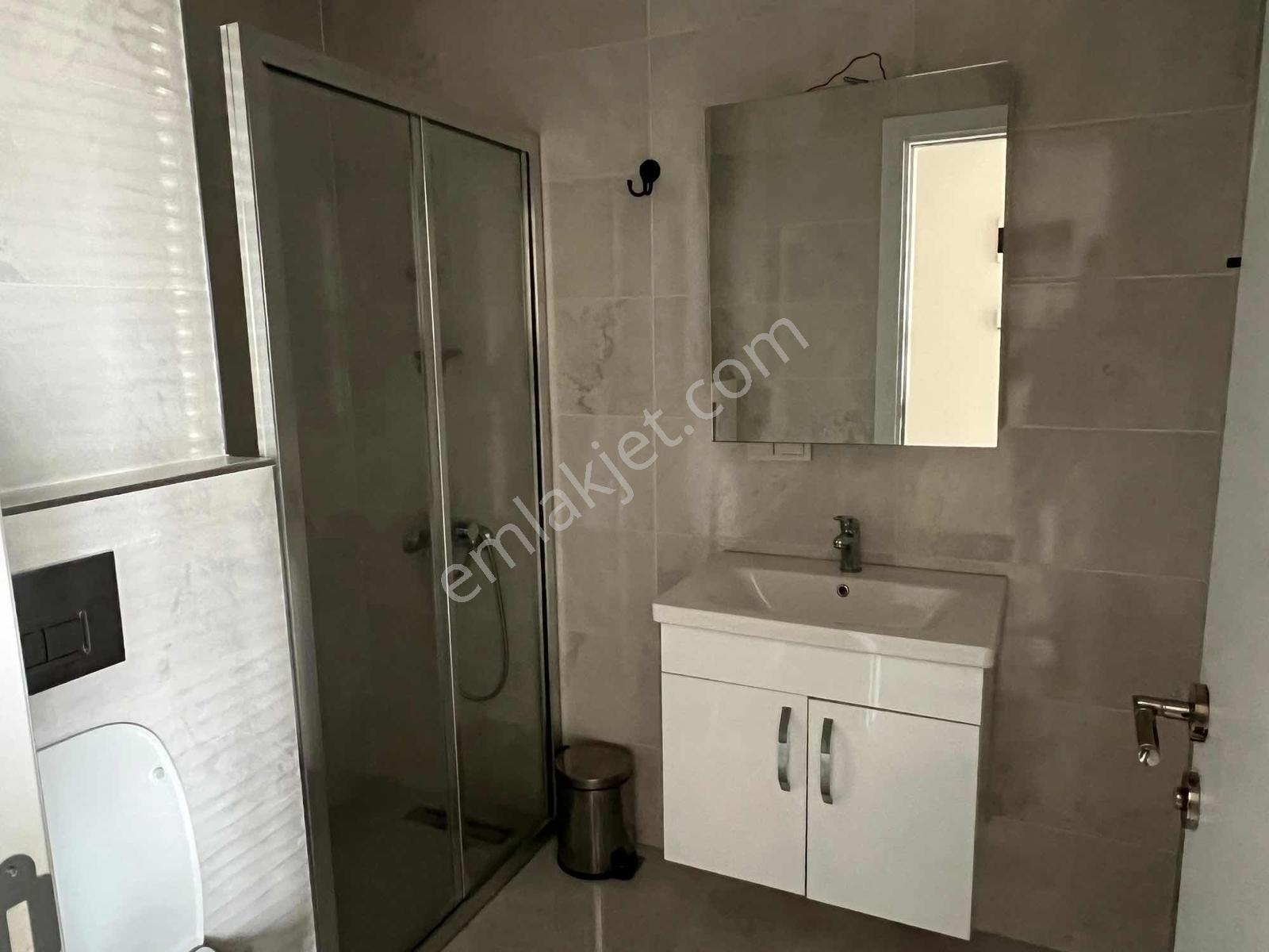 Aksuda 2 Yıllık Butik Sitede 4. Kat Doğu Cephe Ferah 2+1 90m2 - Görsel 9