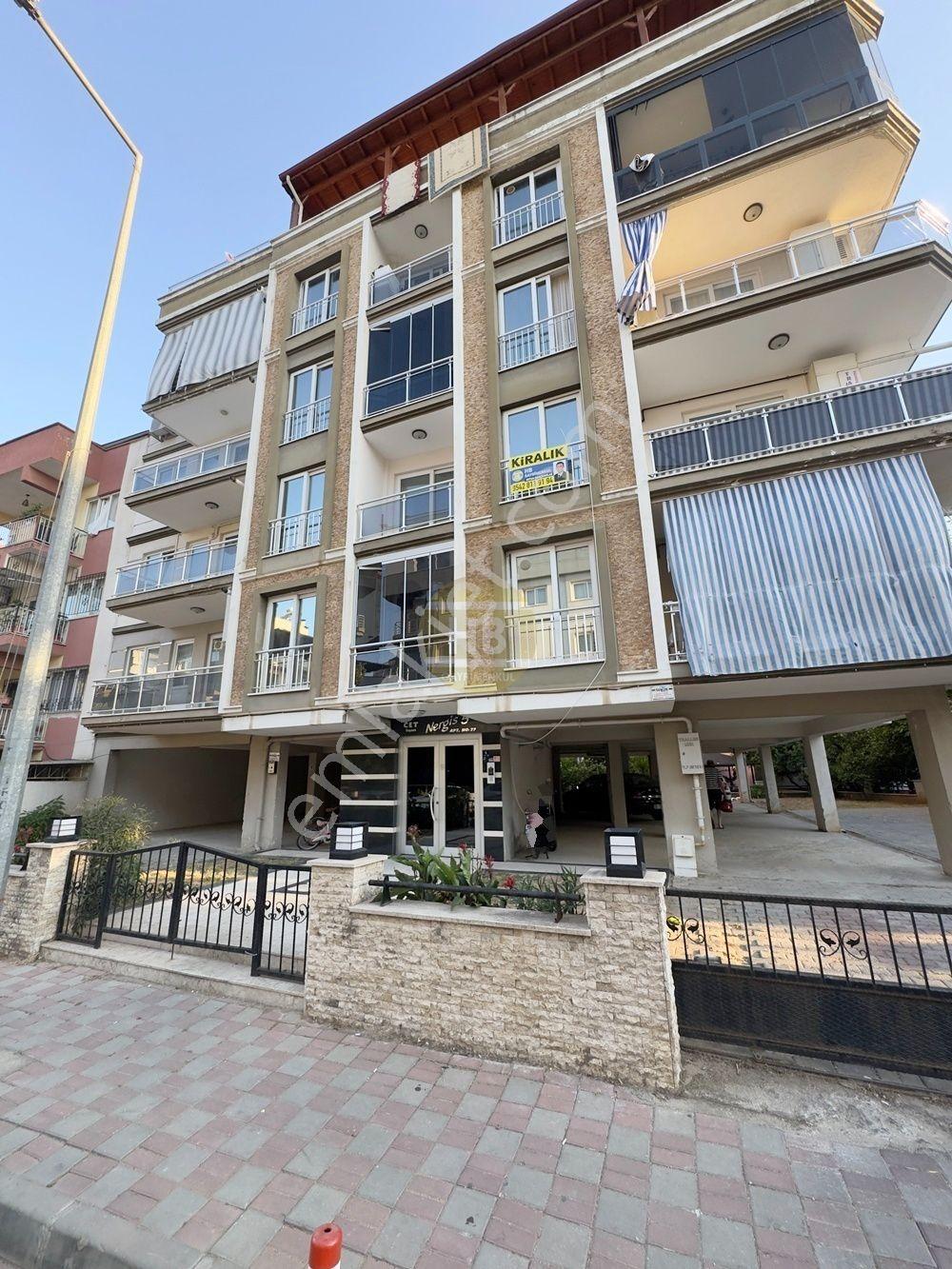 Hb'den 3+1 Kiralık Daire, Oturuma Hazır, İyi Lokasyonda