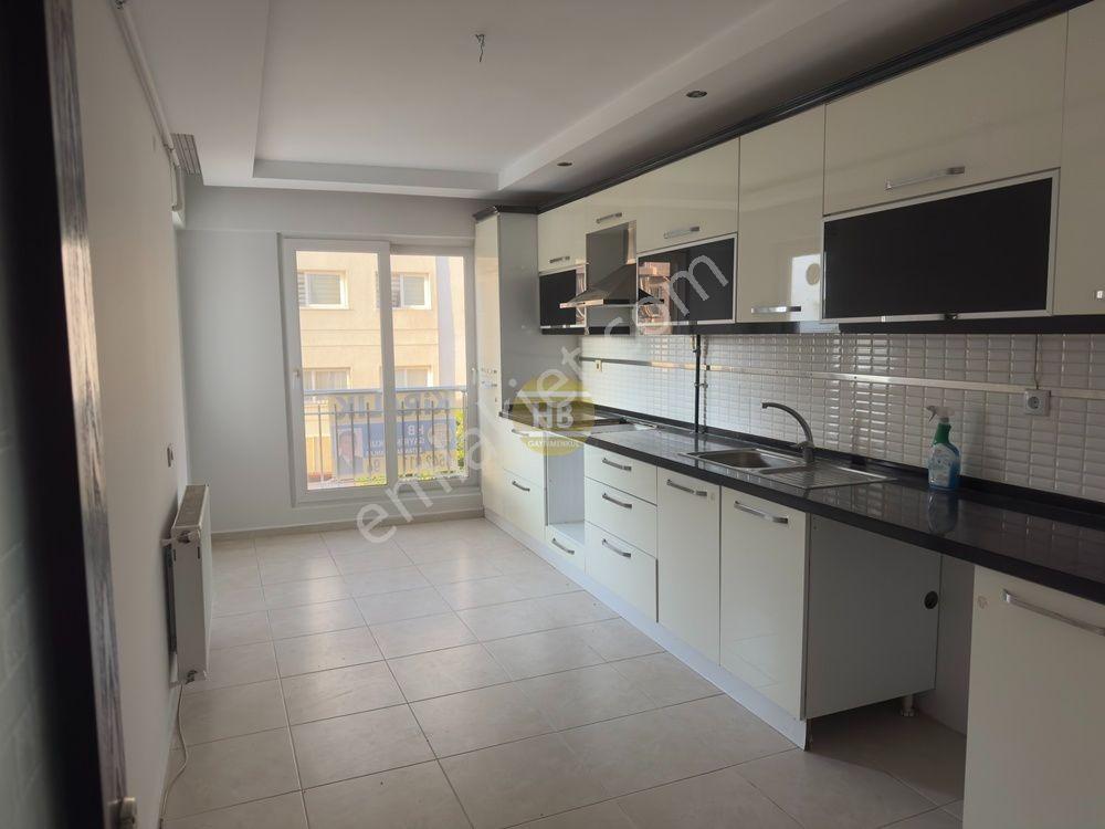 Hb'den 3+1 Kiralık Daire, Oturuma Hazır, İyi Lokasyonda - Görsel 8