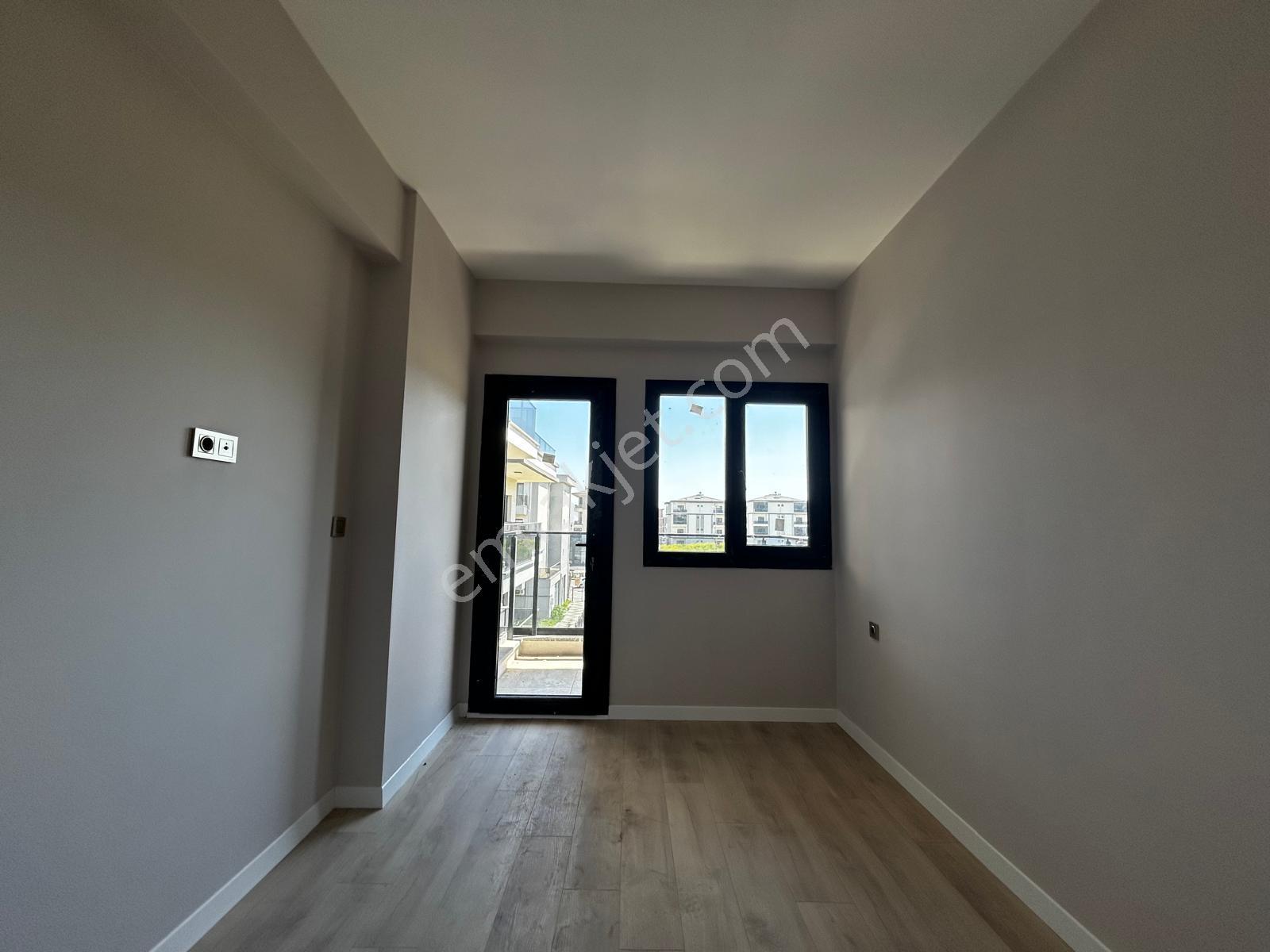 Delux'den Atatürk Mah. Havuzlu Sitede Kiralık 1+1 - Görsel 4