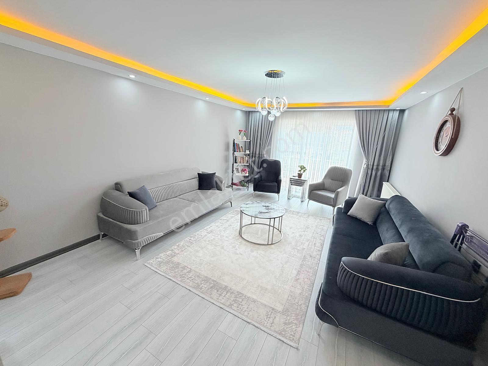 Yıldız'dan Cadde Üstünde Geniş Ara Kat Masrafsız 3+1 Fırsatı !! - Görsel 18