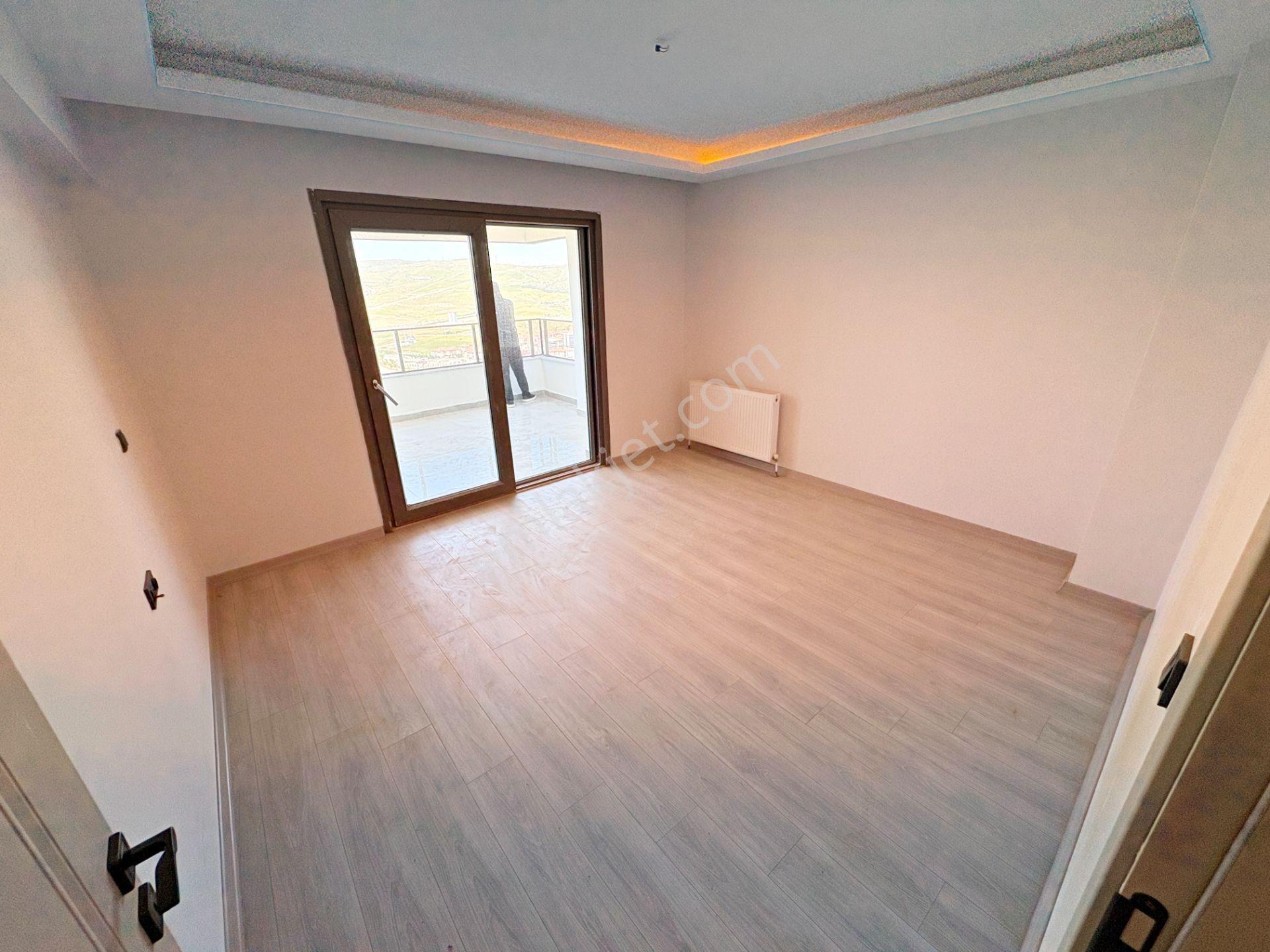 3+1 Sıfır Bölgede Emsalsiz Yapı Cam Balkonlu Ebeveyn Banyolu - Görsel 16