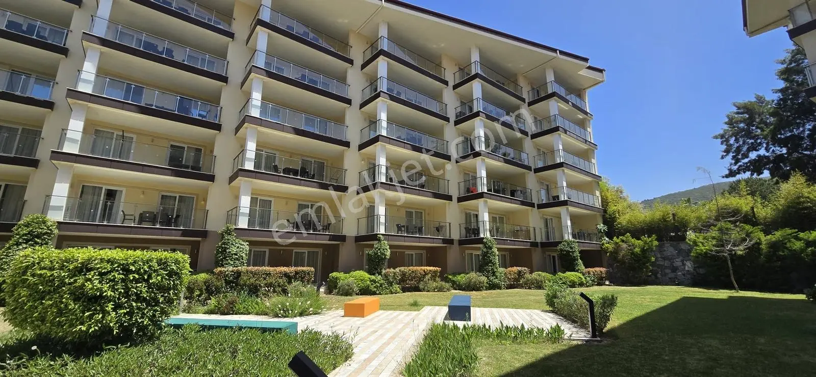 Ramada Resortte Eşyalı Satılık 1+1 Bahçe Katı Daire