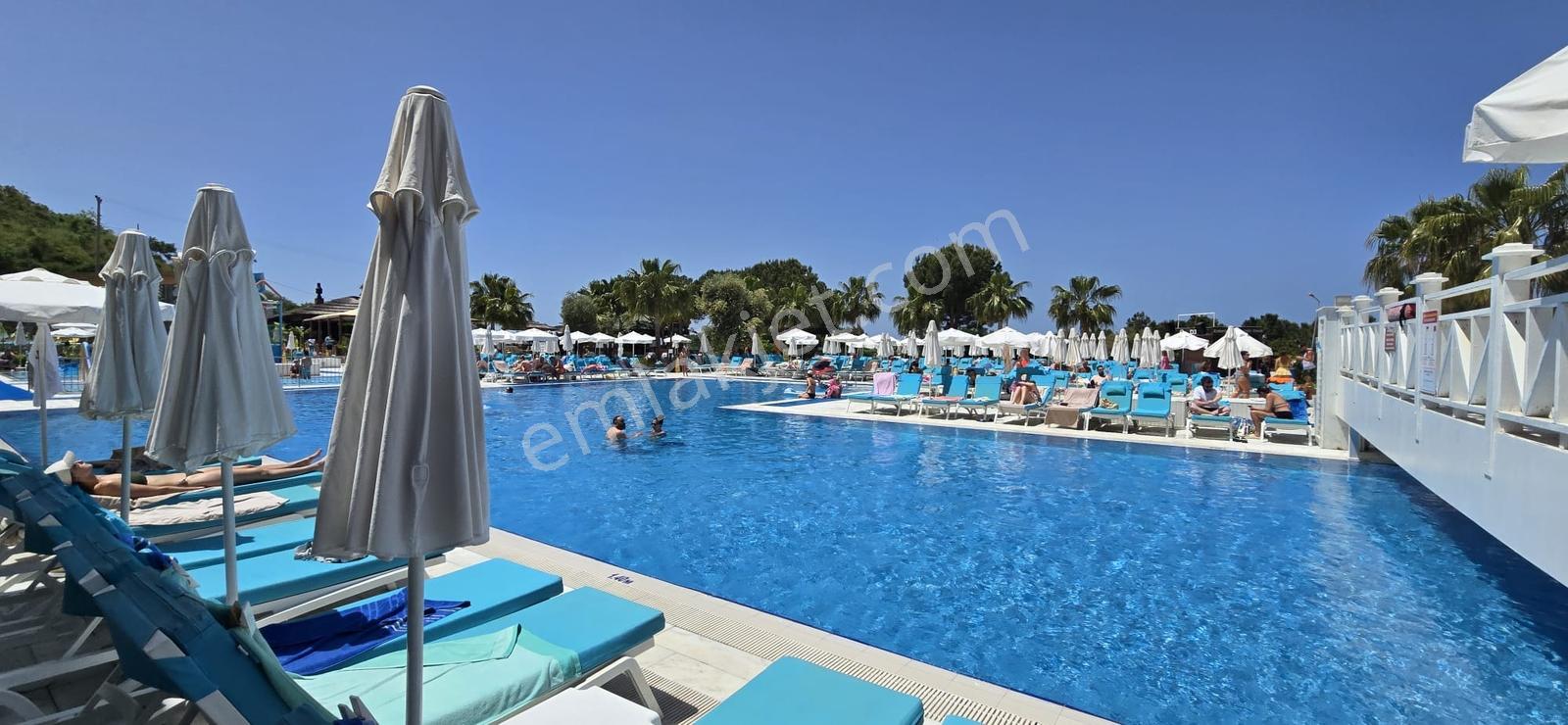 Ramada Resortte Eşyalı Satılık 1+1 Bahçe Katı Daire - Görsel 13