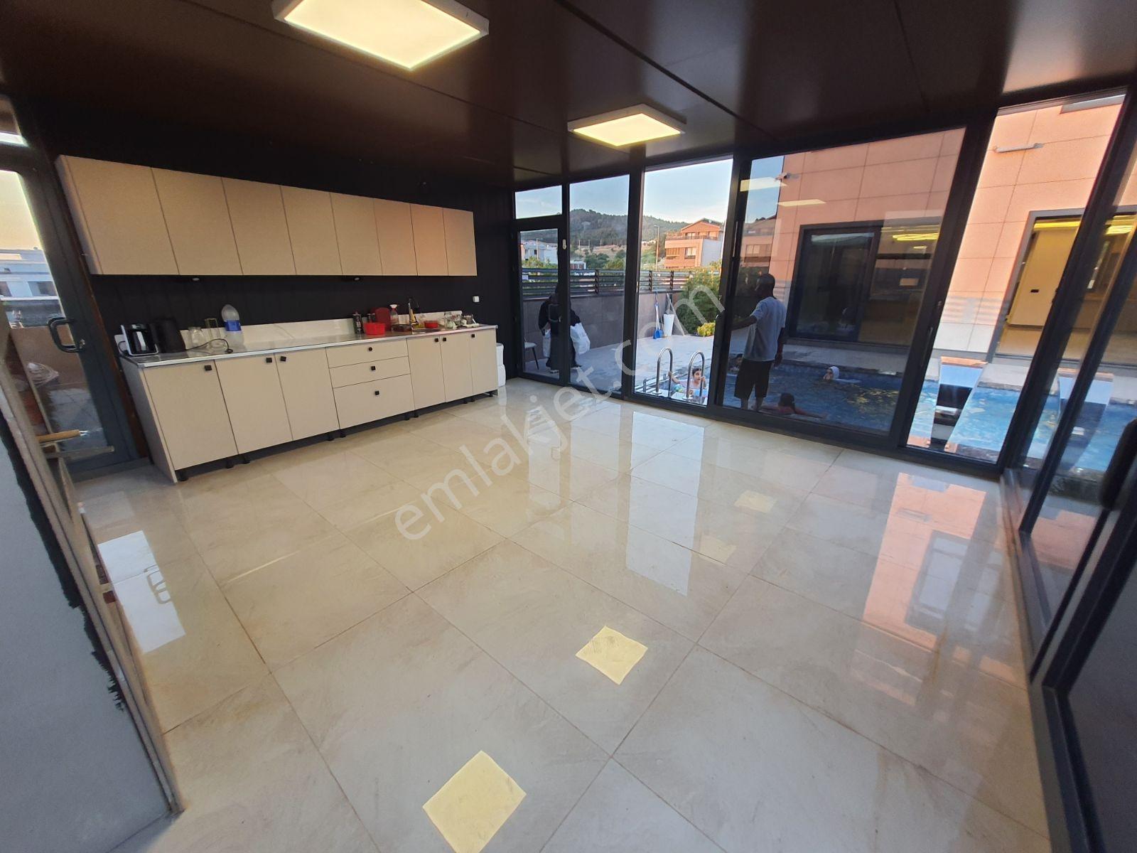 Öznur Emlak'tan Çamlıyayla'da Kiralık 4+1 Villa - Görsel 26