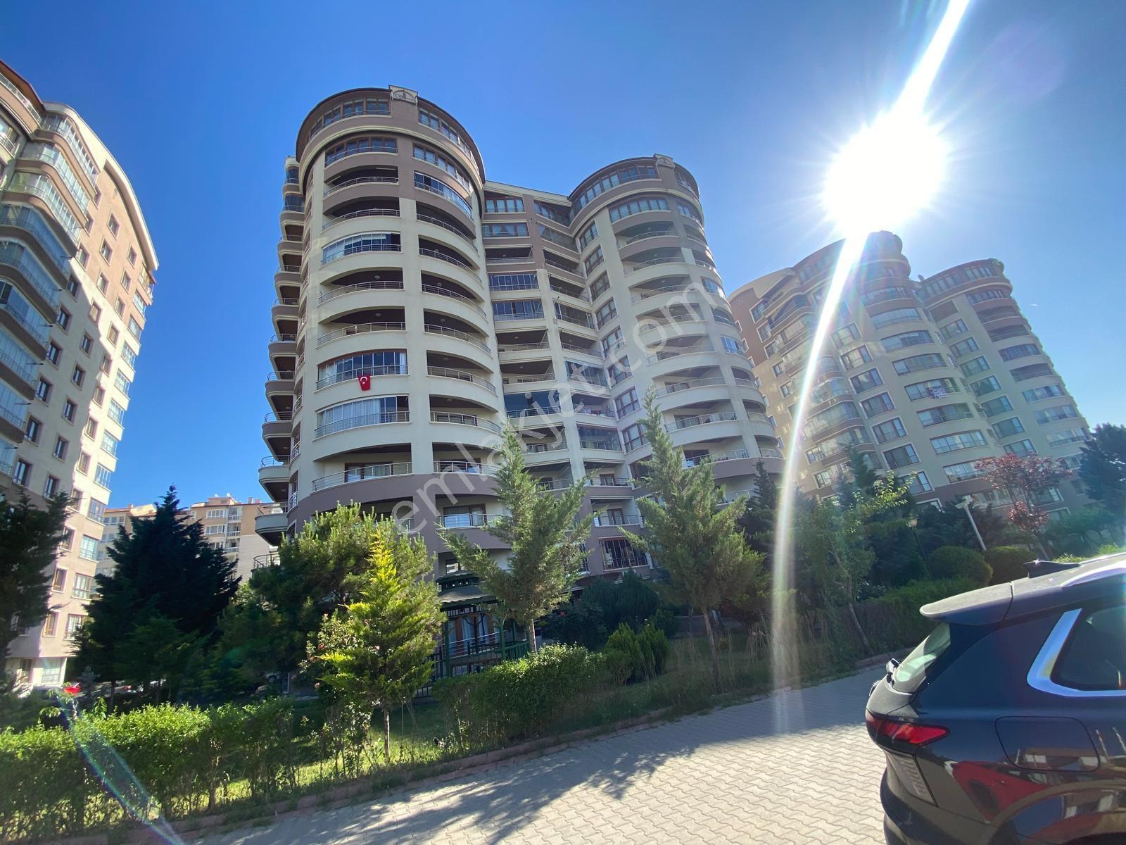 Yenimahalle Serhatta Sıfır Ayarında Satılık 4+1 Daire