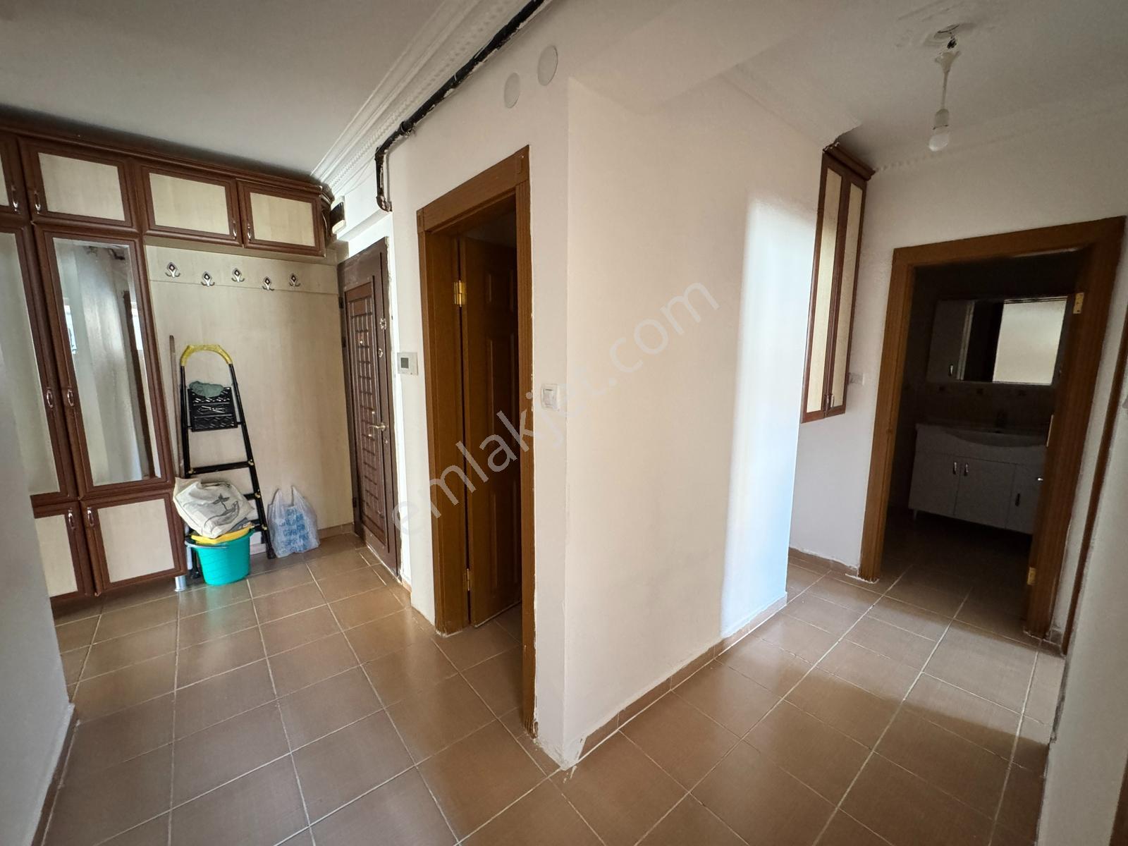 Vip'den Merkezi Konum Ön Cephe Krediye Uygun Satılık 3+1 Daire - Görsel 44
