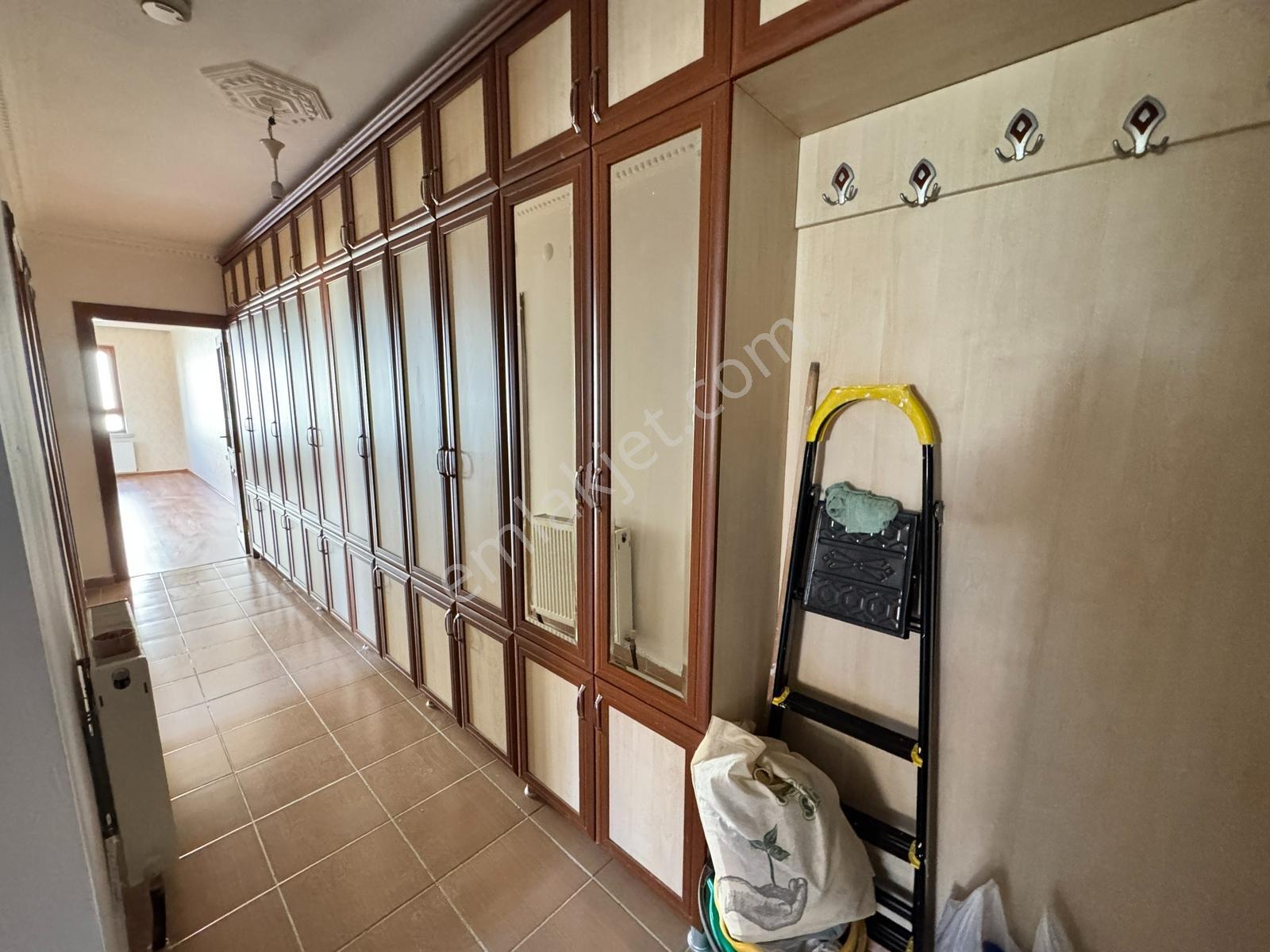 Vip'den Merkezi Konum Ön Cephe Krediye Uygun Satılık 3+1 Daire - Görsel 31