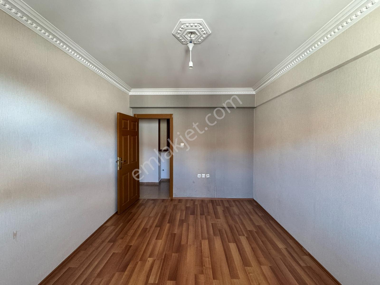 Vip'den Merkezi Konum Ön Cephe Krediye Uygun Satılık 3+1 Daire - Görsel 11