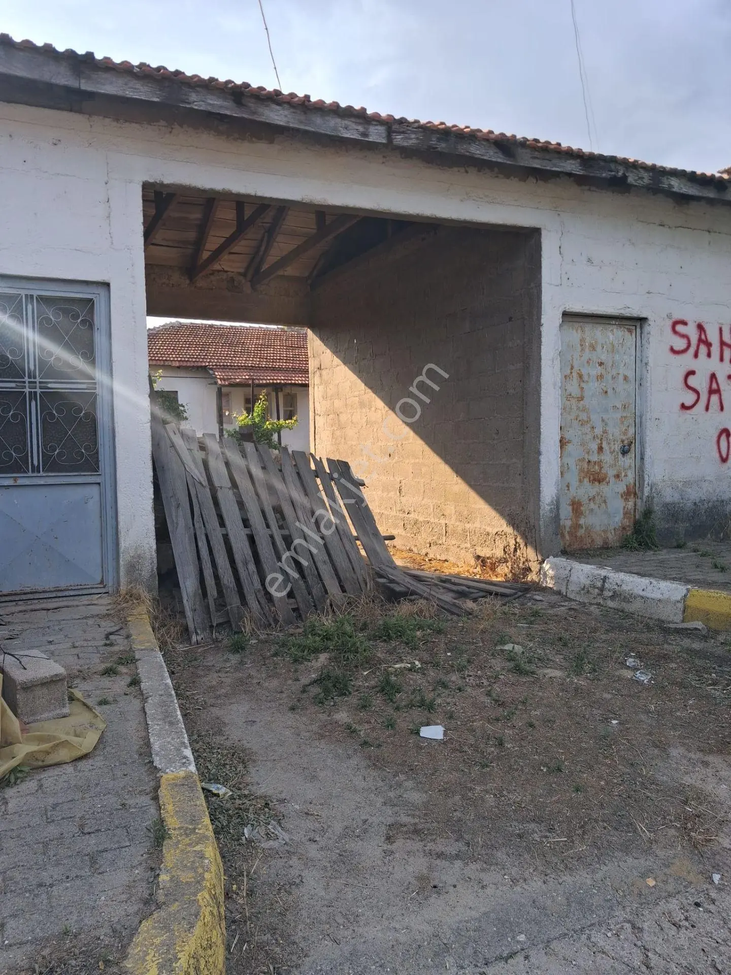 Edirne Uzunköprü Yeniköy Mahalasinde Satılık Ev Vearsası