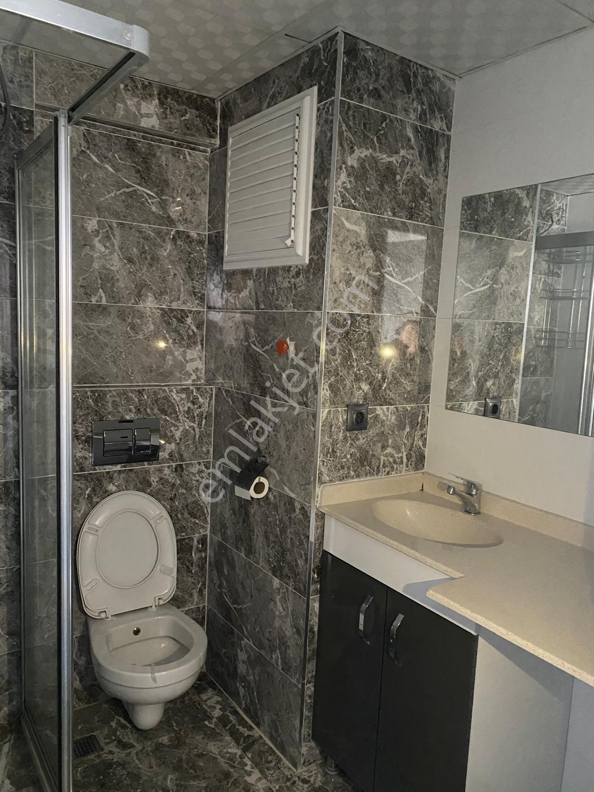 Adana Sarıçamda Stadyum Yolunda Bulvar Üzerinde Ofis Ve Ev İçin Tasarlanmış Kiralık 2+1 Daire - Görsel 7