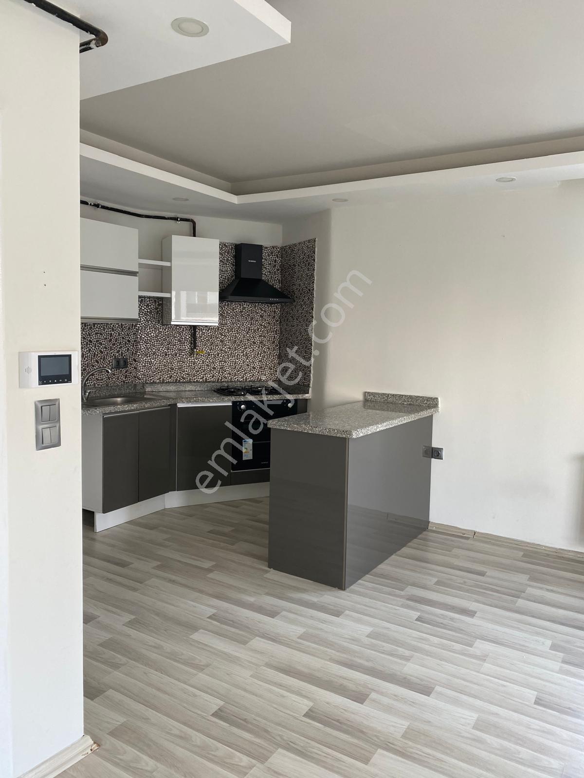 Adana Sarıçamda Stadyum Yolunda Bulvar Üzerinde Ofis Ve Ev İçin Tasarlanmış Kiralık 2+1 Daire - Görsel 15