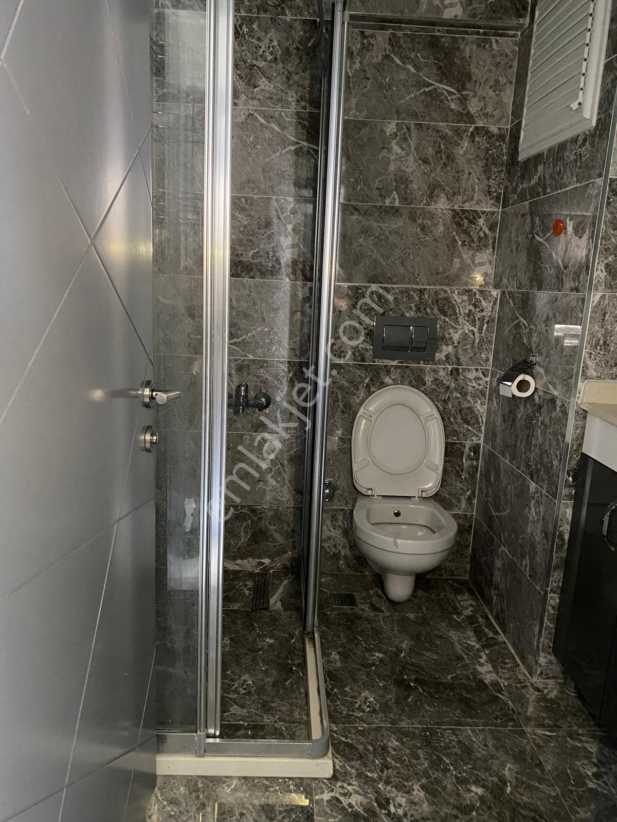 Adana Sarıçamda Stadyum Yolunda Bulvar Üzerinde Ofis Ve Ev İçin Tasarlanmış Kiralık 2+1 Daire - Görsel 10