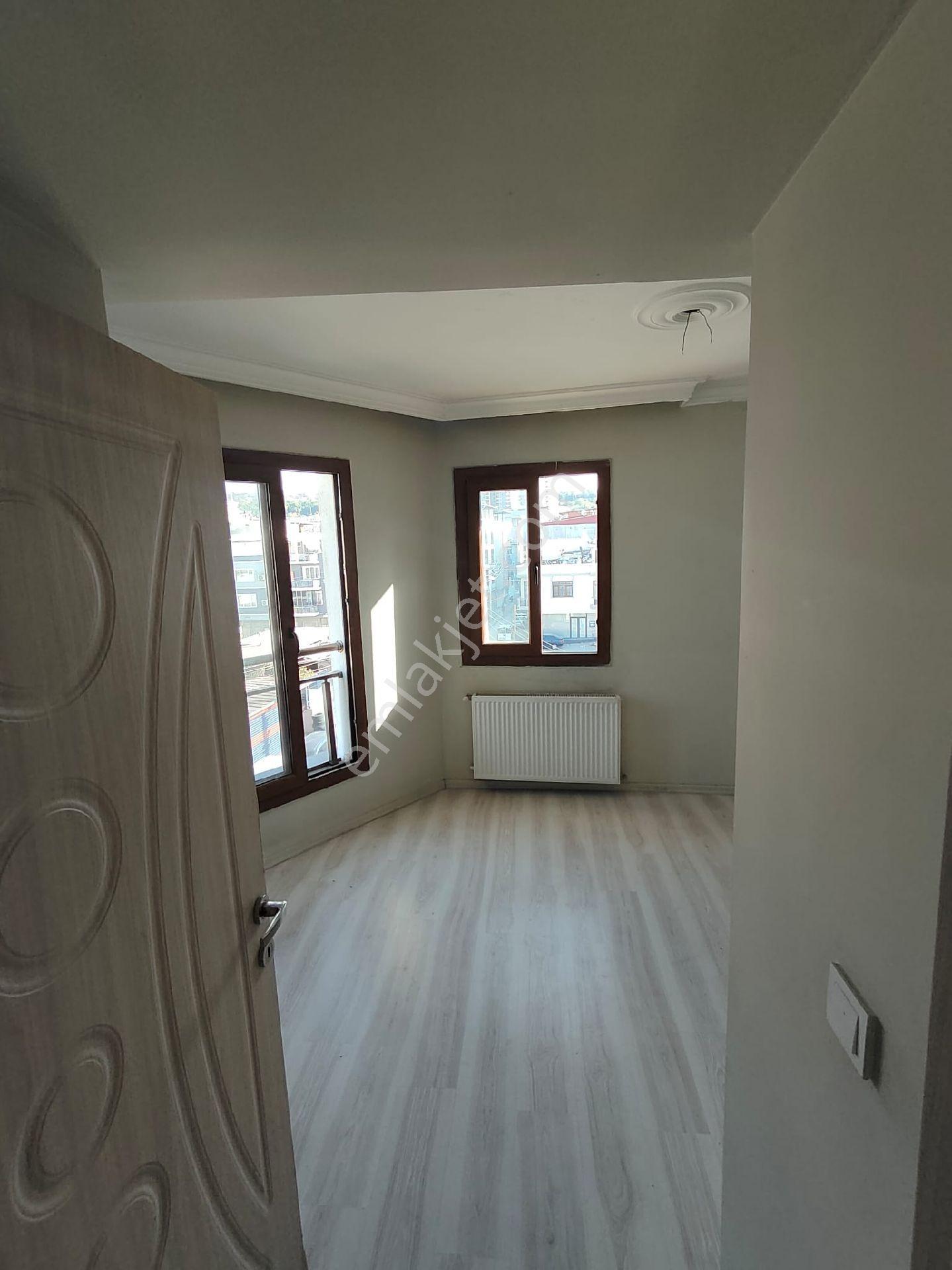Buca Mustafa Kemal Mahallesinde 2+1 Açık Mutfak Salon Teraslı Kiralık Daire - Görsel 10