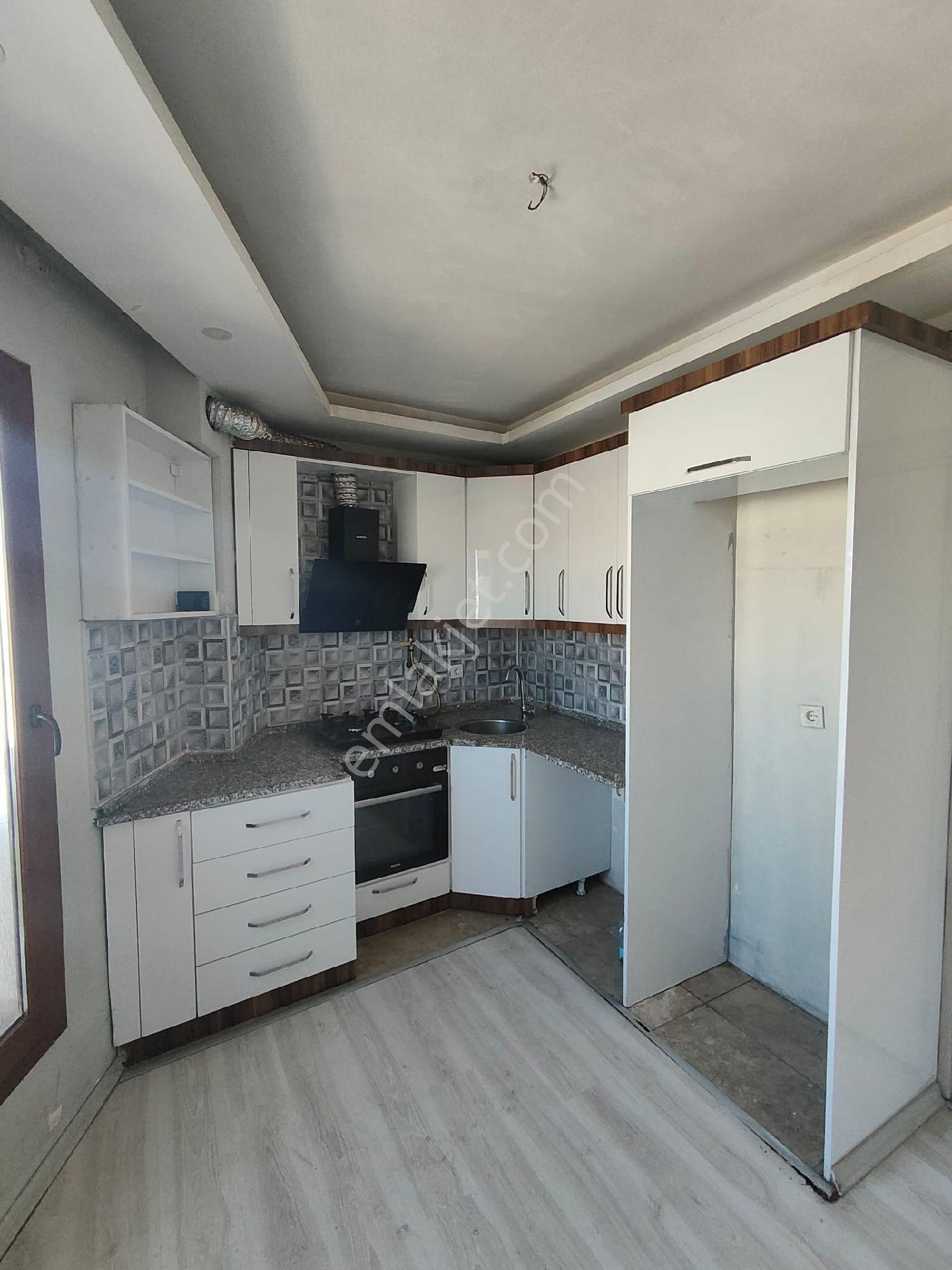 Buca Mustafa Kemal Mahallesinde 2+1 Açık Mutfak Salon Teraslı Kiralık Daire - Görsel 16