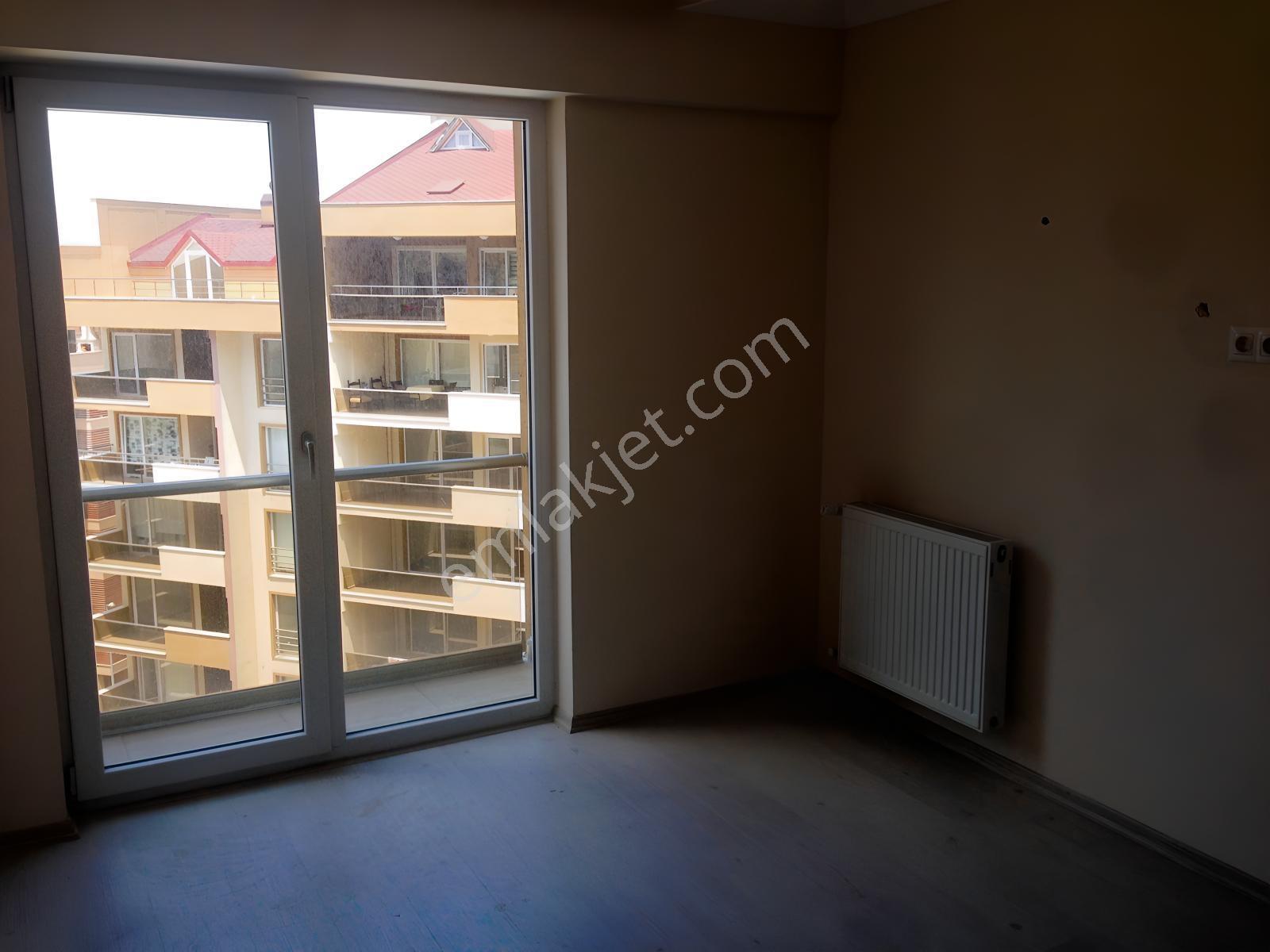 23 Nisan Mahallesi Sertepe Sitesinde Beyaz Eşyalı 1+1 Daire - Görsel 2