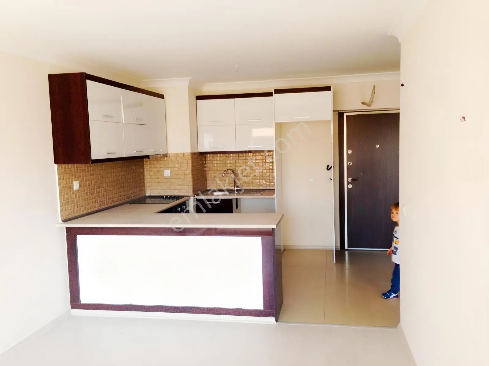 23 Nisan Mahallesi Sertepe Sitesinde Beyaz Eşyalı 1+1 Daire - Görsel 5