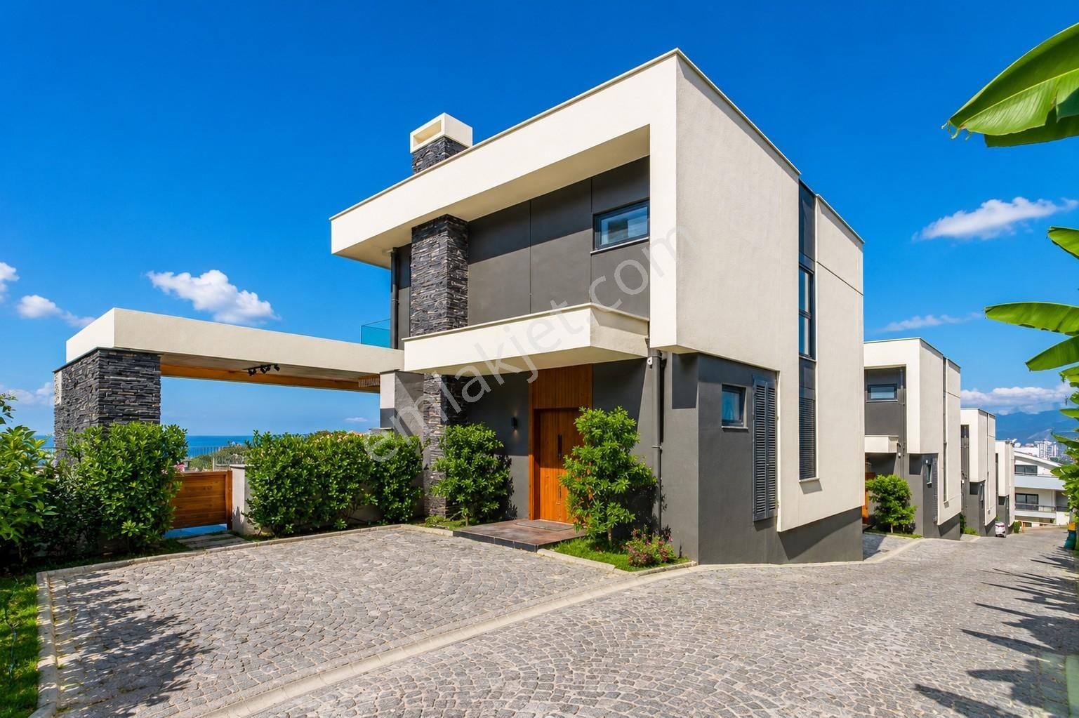Alanya'da Müstakil 3+1 Villa, Full Deniz Manzaralı Özel Bahçeli - Görsel 25