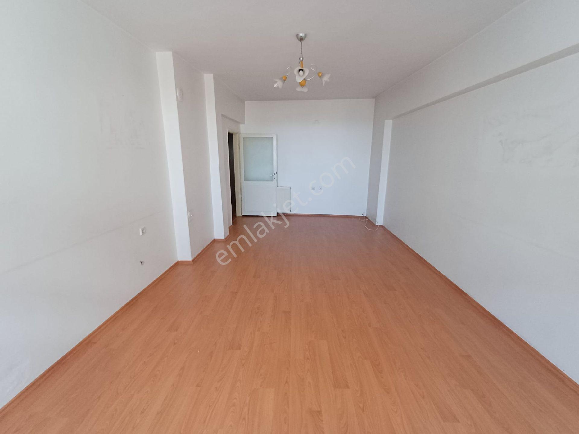 Rekoor Emlaktan Reşadiye Mh.3+1 Satılık Daire - Görsel 16