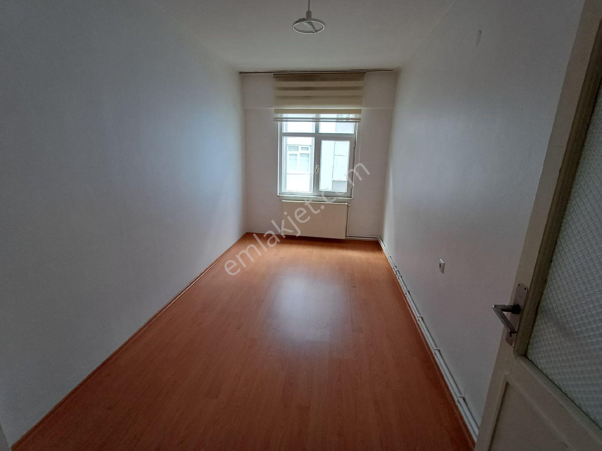 Rekoor Emlaktan Reşadiye Mh.3+1 Satılık Daire - Görsel 23