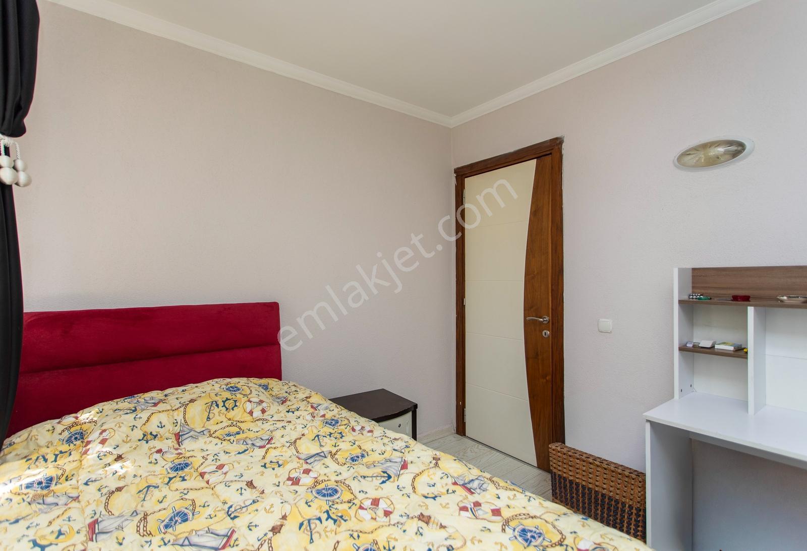 Foça Atatürk Mah. Site İçerisinde Kiralık 2+1 Full Eşyalı Daire - Görsel 8