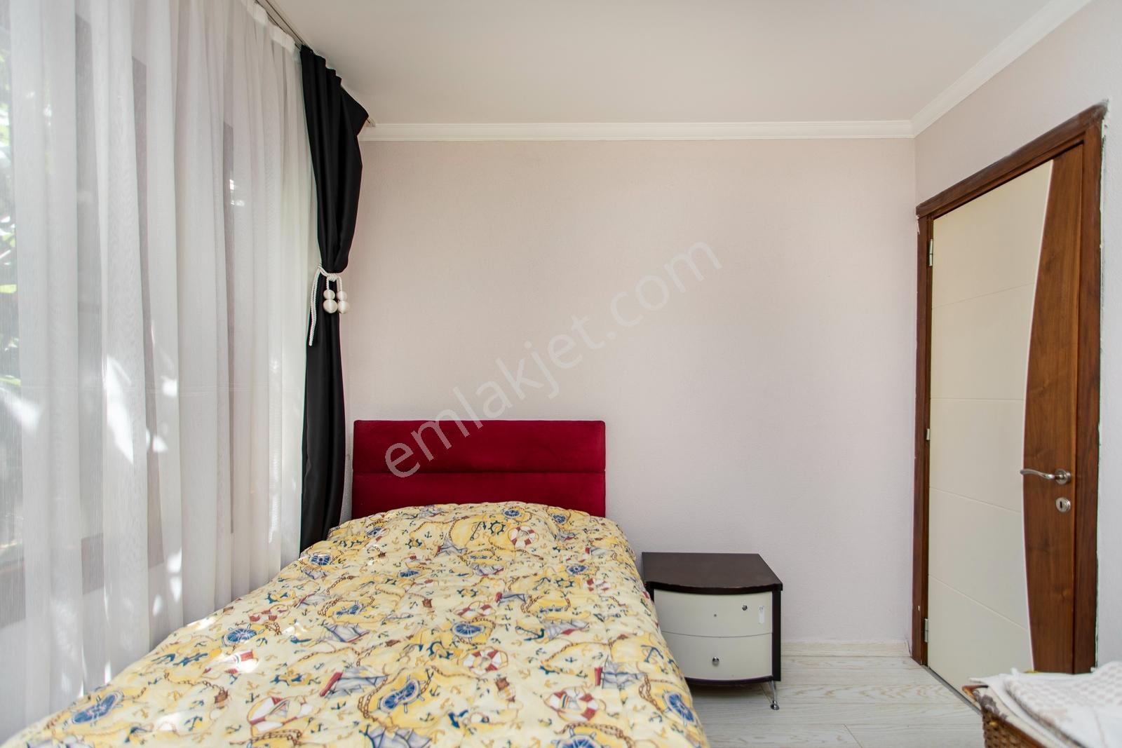 Foça Atatürk Mah. Site İçerisinde Kiralık 2+1 Full Eşyalı Daire - Görsel 34