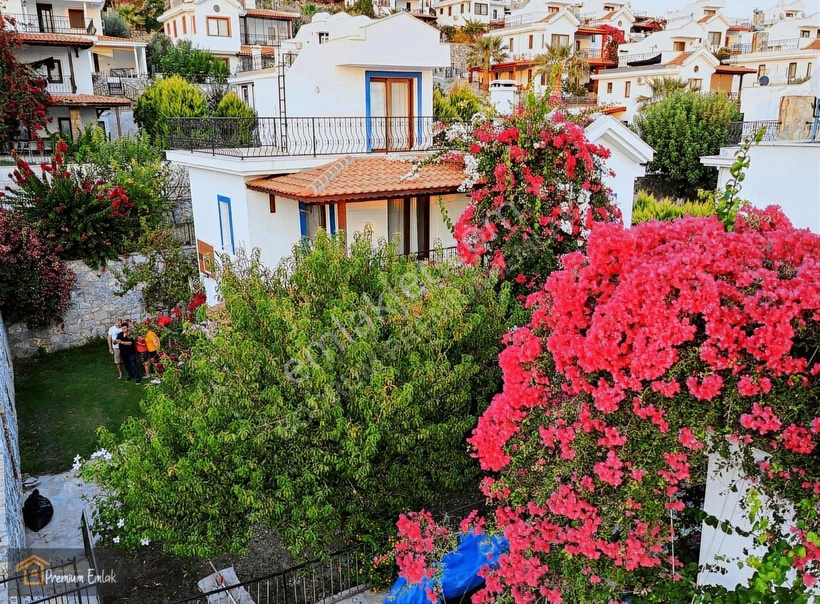 Milas Kıyıkışlacık'da Deniz'e Yakın Manzaralı Müstakil Villa