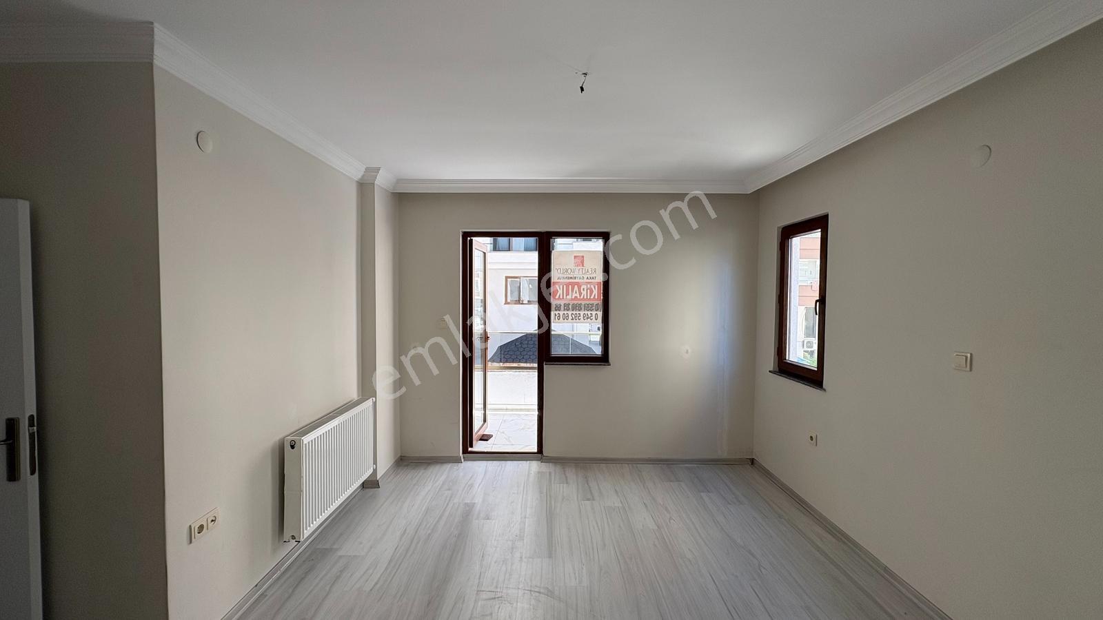 Rw Taka | Kaşüstü Merkezde Geniş Site İçi Kiralık 3+1 Daire - Görsel 35
