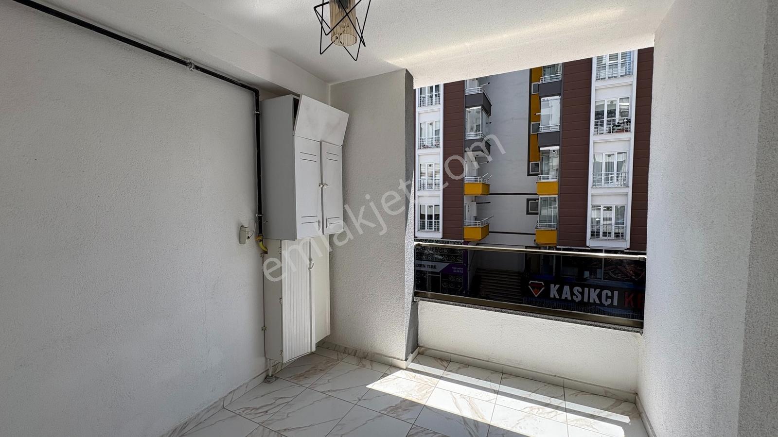 Rw Taka | Kaşüstü Merkezde Geniş Site İçi Kiralık 3+1 Daire - Görsel 30