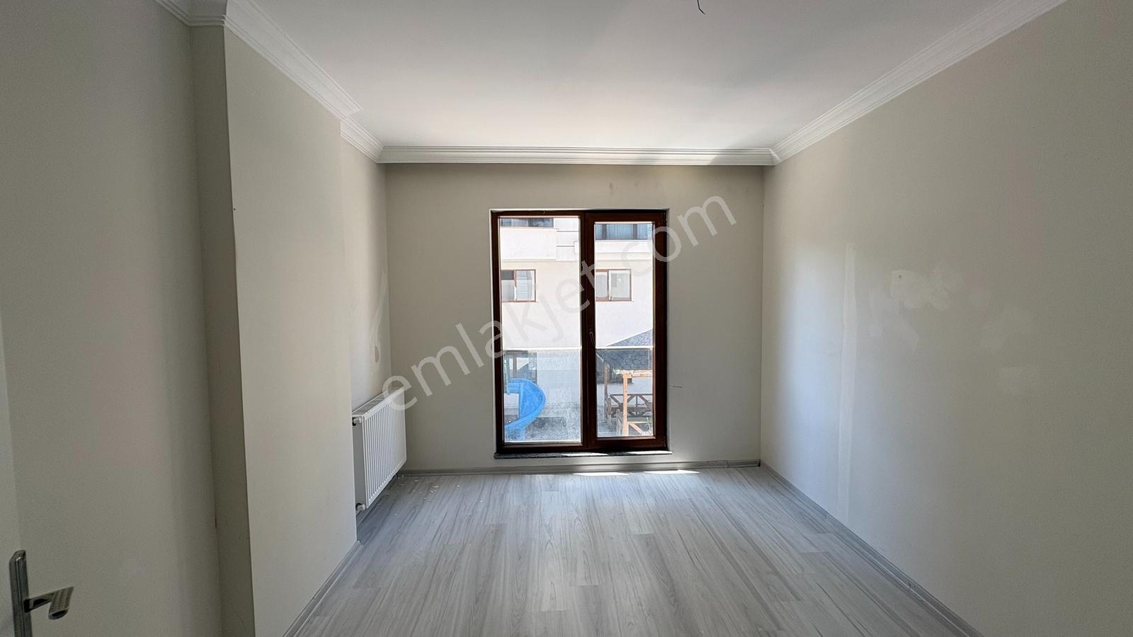 Rw Taka | Kaşüstü Merkezde Geniş Site İçi Kiralık 3+1 Daire - Görsel 15