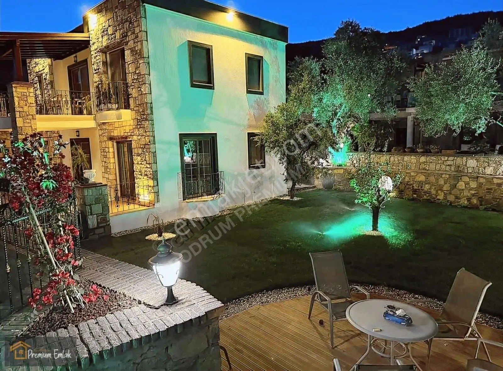 Bodrum Merkezde Kale Deniz Manzaralı 500 Mt2 Müstakil Köşe Villa - Görsel 5