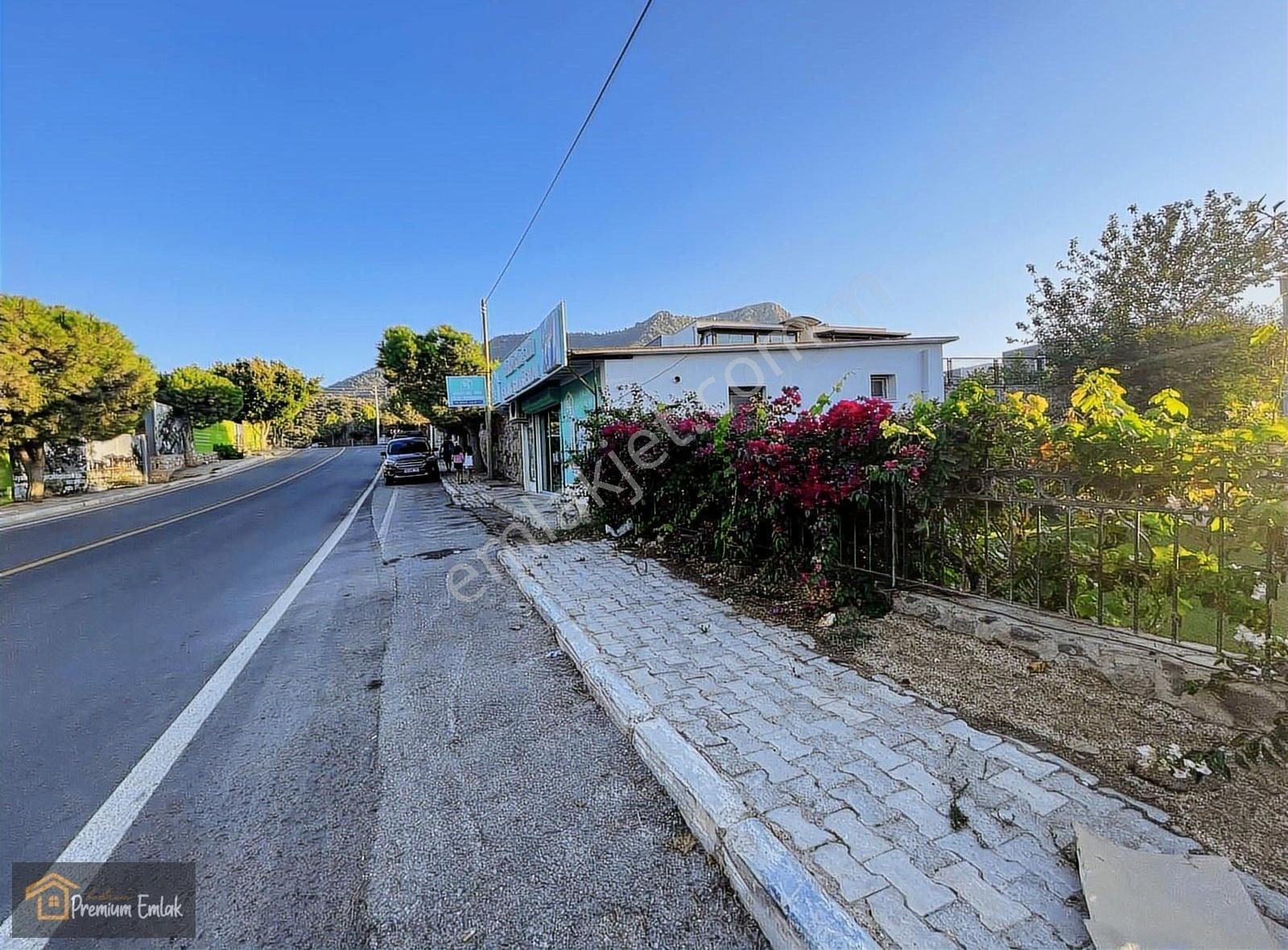 Bodrum Gölköyde 1350 Metre İçerisinde İskanlı 2 Villa 2 Dükkan - Görsel 21