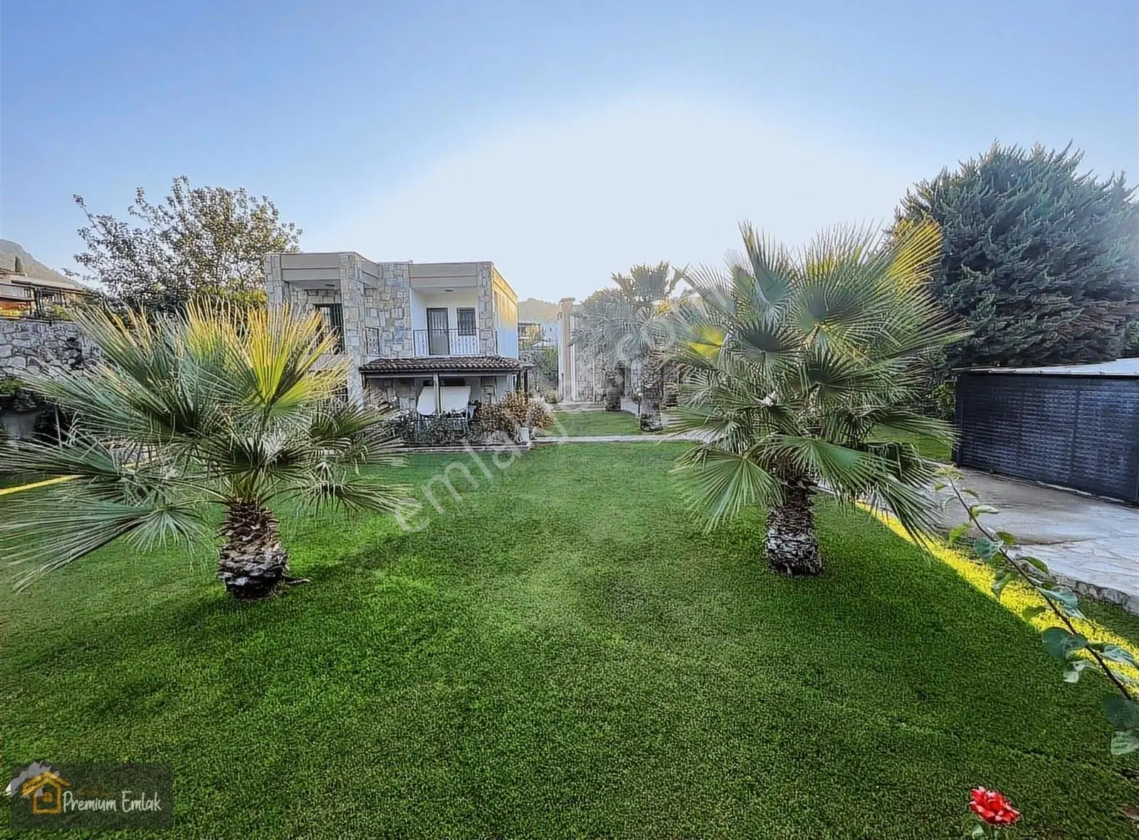 Bodrum Gölköyde 1350 Metre İçerisinde İskanlı 2 Villa 2 Dükkan - Görsel 12