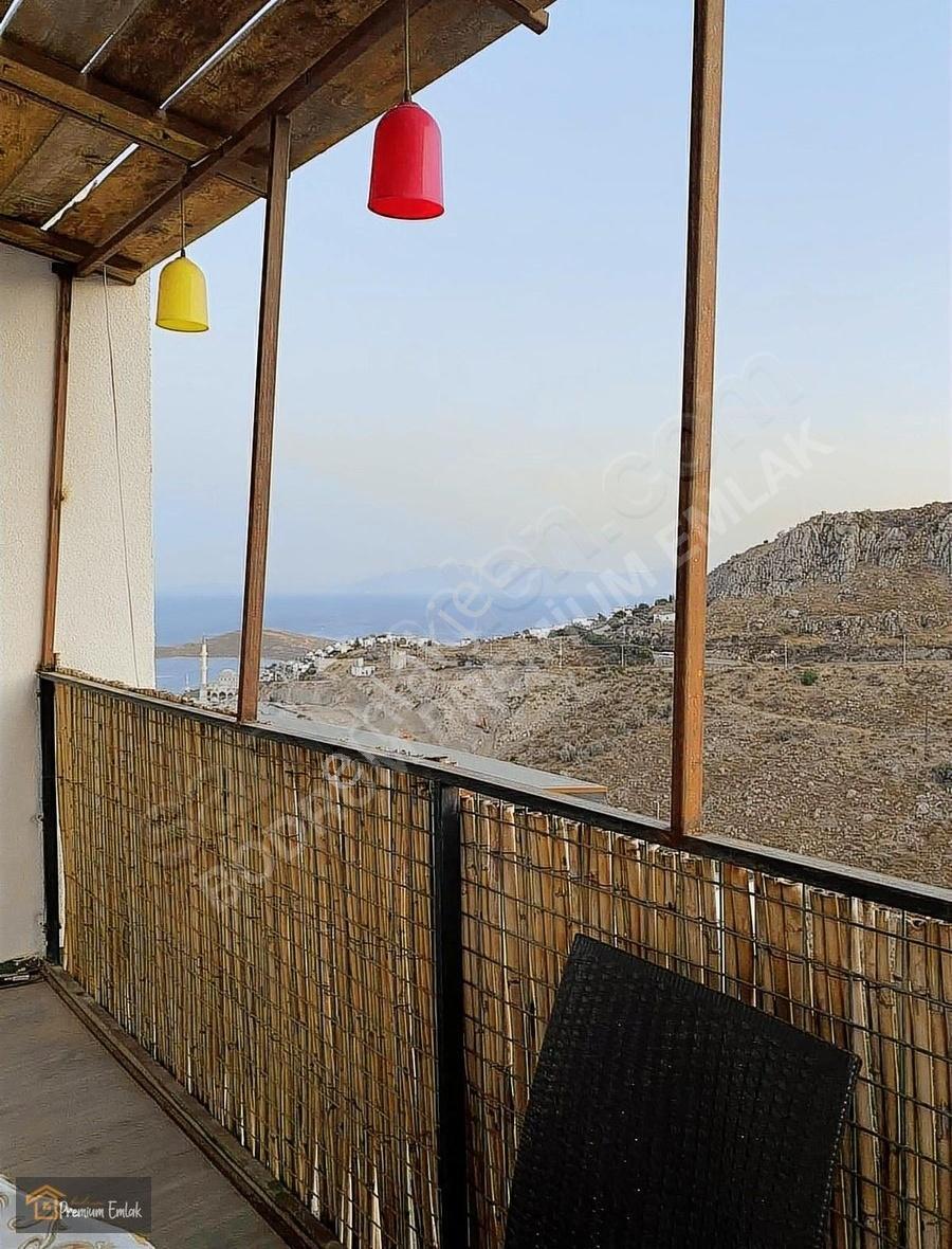 Yahşide Plajlı Sitede Deniz Manzaralı Havuzlu Satılık Villa - Görsel 11