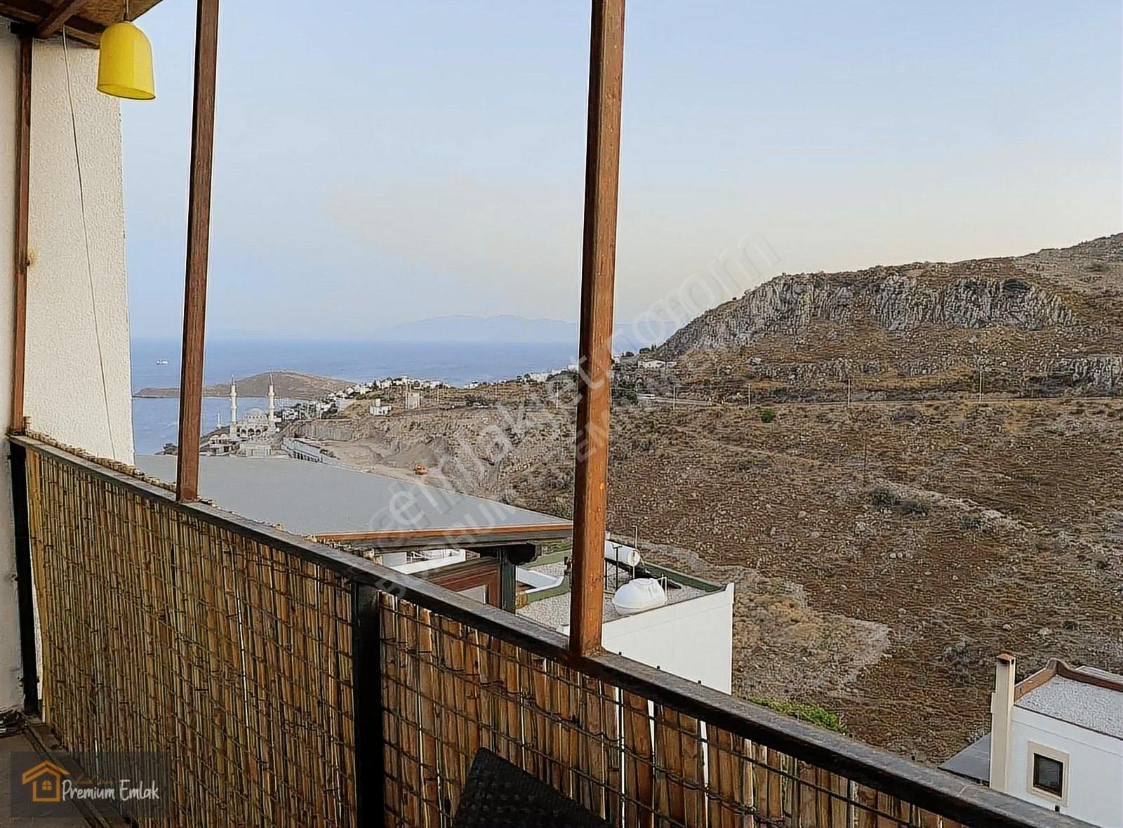 Yahşide Plajlı Sitede Deniz Manzaralı Havuzlu Satılık Villa - Görsel 21
