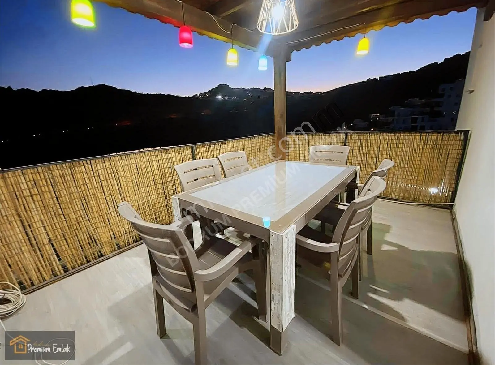 Yahşide Plajlı Sitede Deniz Manzaralı Havuzlu Satılık Villa - Görsel 6