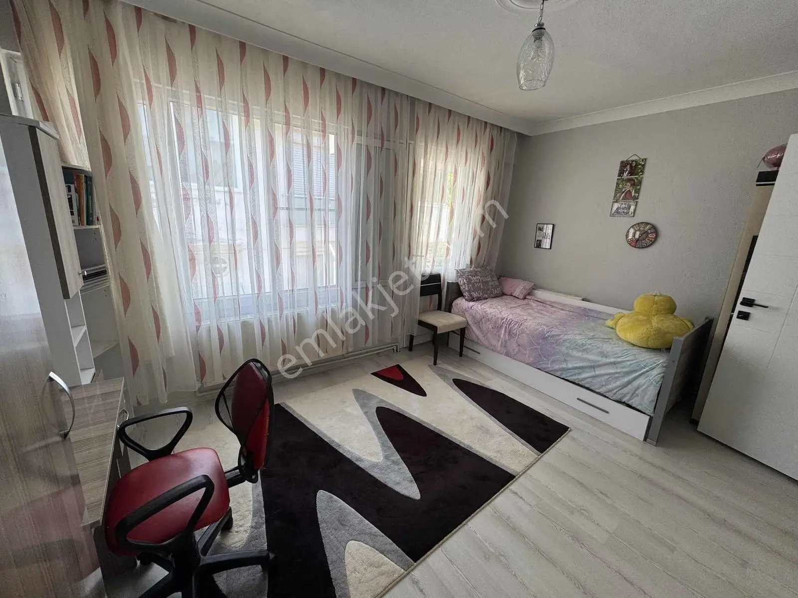 Bahçelievler Mah. Ali Rıza Okulu Mevkii 100 M² 2+1 Kapalı Mutfak - Görsel 3